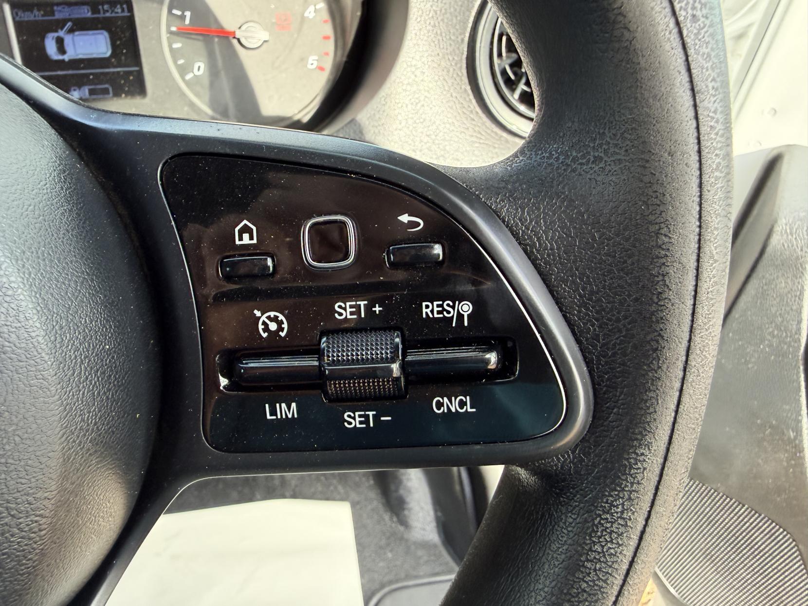 2021 Mercedes-Benz Sprinter 2.1 316 CDI Progressive Panel Van 5dr Diesel Manual RWD L2 H2 Euro 6 (s/s) (163 ps) - Thumbnail 19