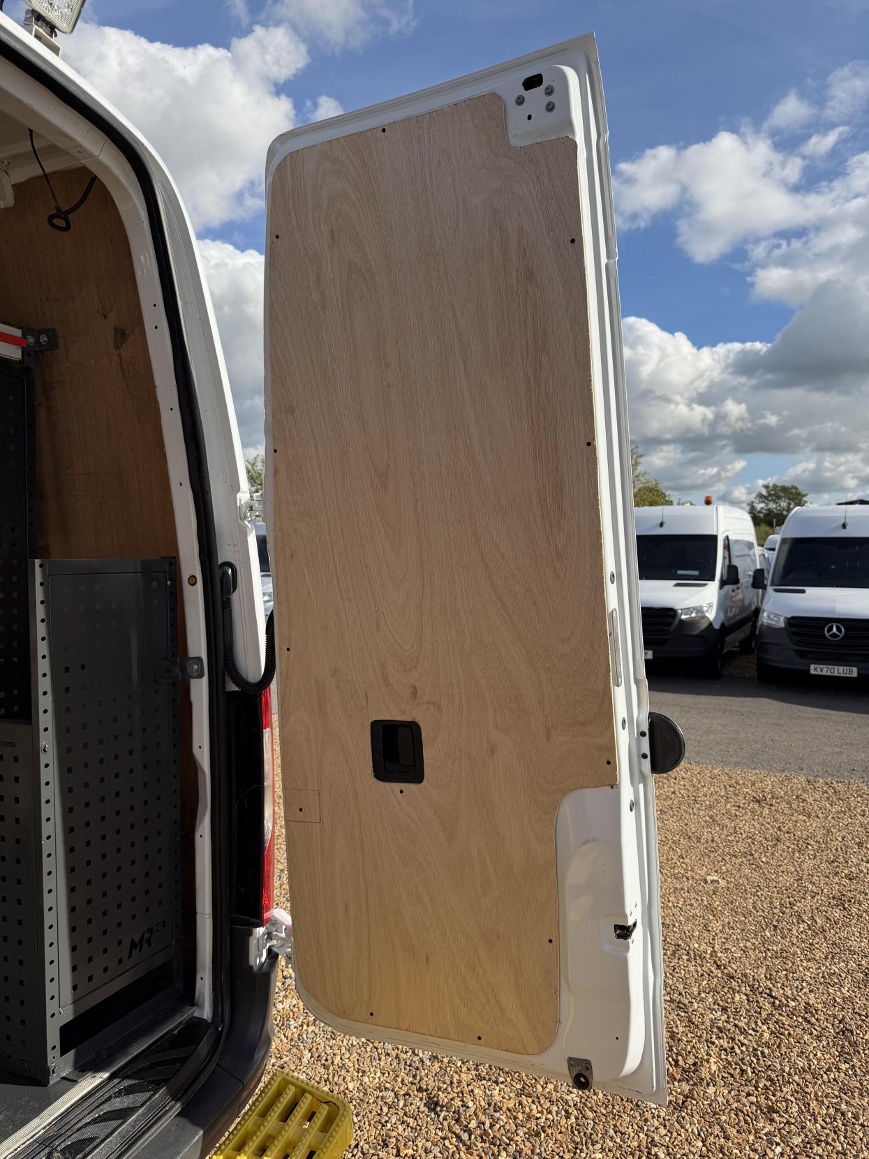 2021 Mercedes-Benz Sprinter 2.1 316 CDI Progressive Panel Van 5dr Diesel Manual RWD L2 H2 Euro 6 (s/s) (163 ps) - Thumbnail 48