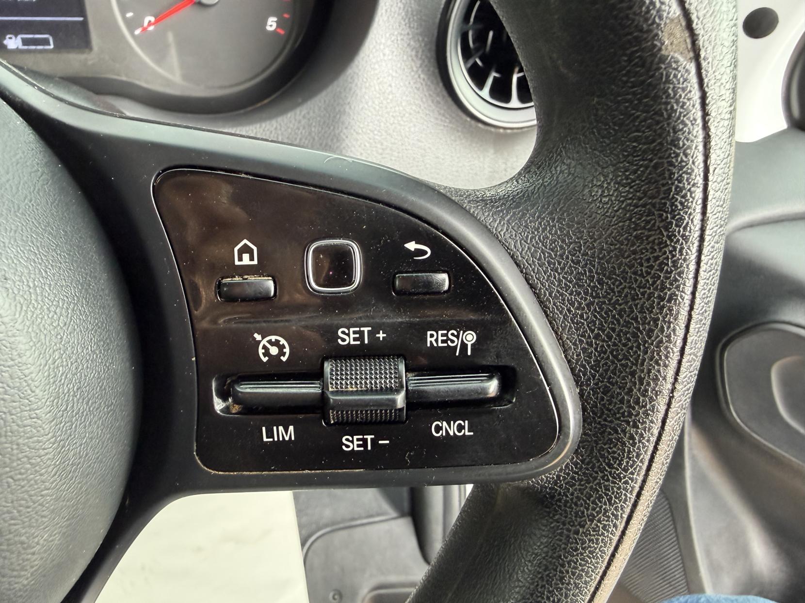 2021 Mercedes-Benz Sprinter 2.1 316 CDI Progressive Panel Van 5dr Diesel Manual RWD L2 H2 Euro 6 (s/s) (163 ps) - Thumbnail 19