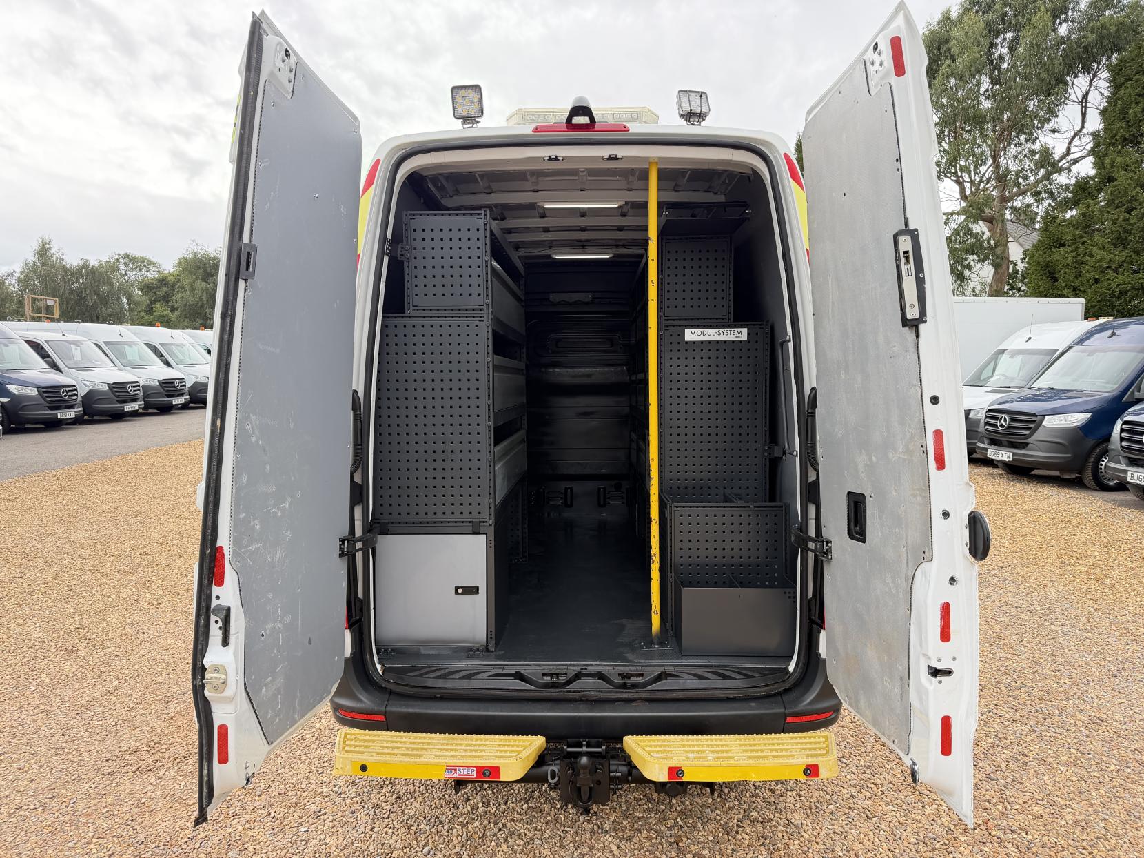 2021 Mercedes-Benz Sprinter 2.1 316 CDI Progressive Panel Van 5dr Diesel Manual RWD L2 H2 Euro 6 (s/s) (163 ps) - Thumbnail 3