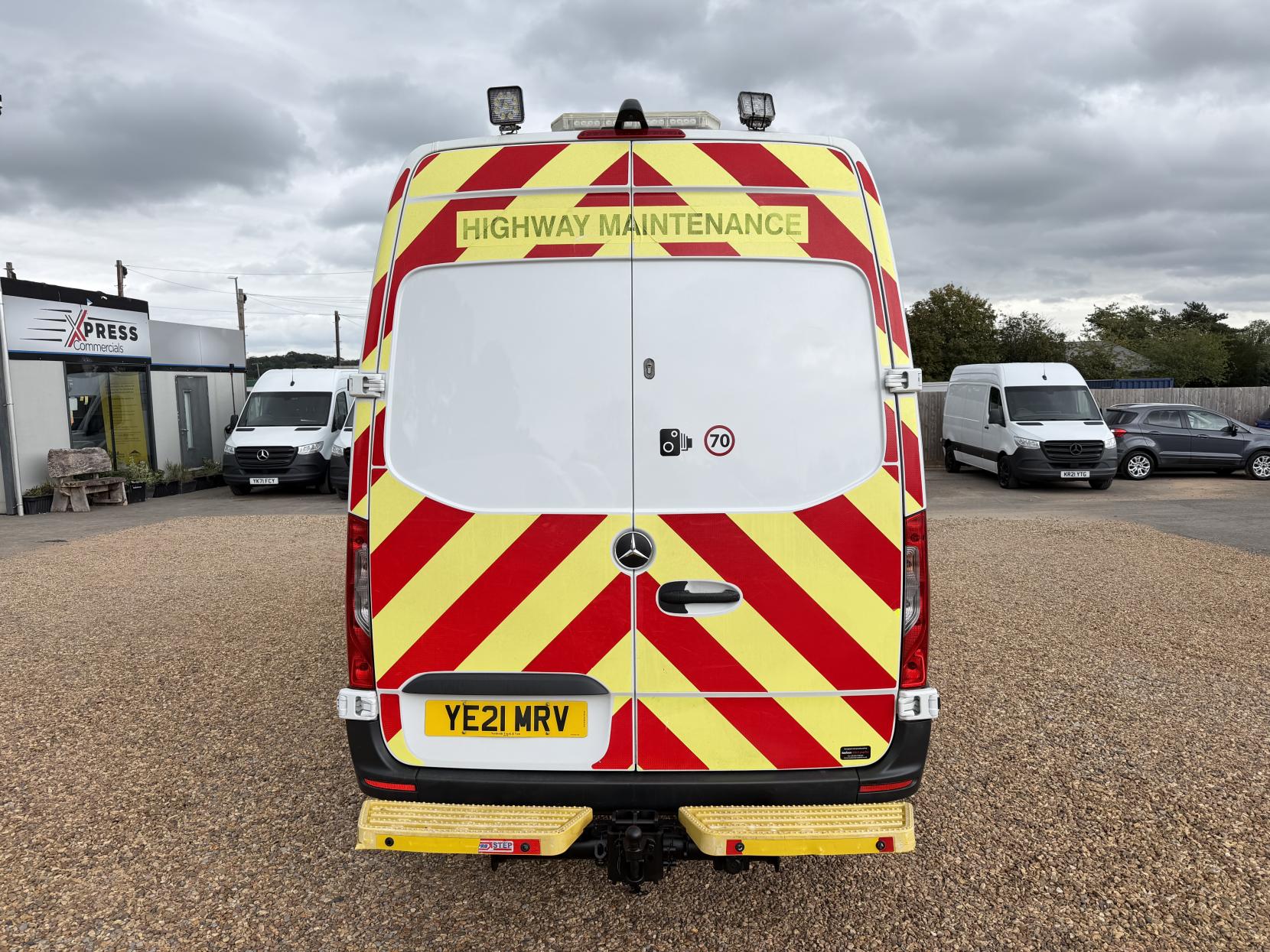 2021 Mercedes-Benz Sprinter 2.1 316 CDI Progressive Panel Van 5dr Diesel Manual RWD L2 H2 Euro 6 (s/s) (163 ps) - Thumbnail 10