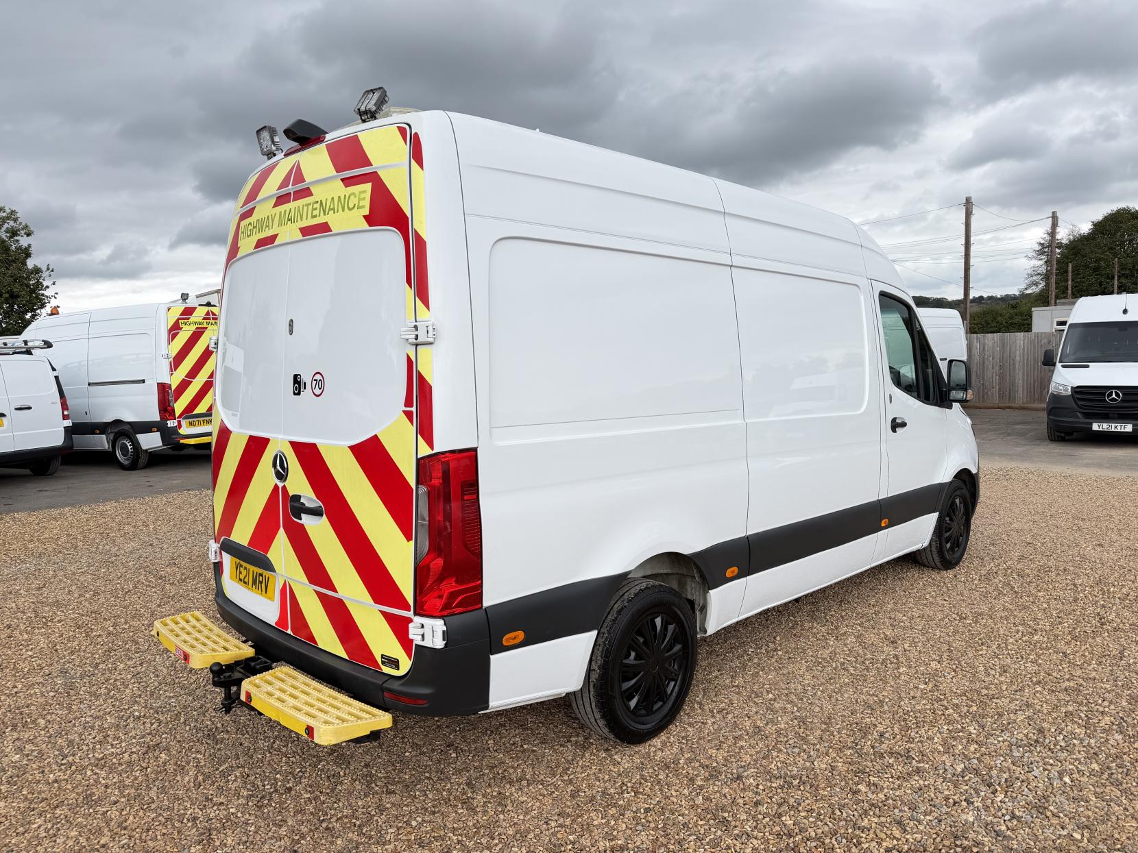 2021 Mercedes-Benz Sprinter 2.1 316 CDI Progressive Panel Van 5dr Diesel Manual RWD L2 H2 Euro 6 (s/s) (163 ps) - Thumbnail 11