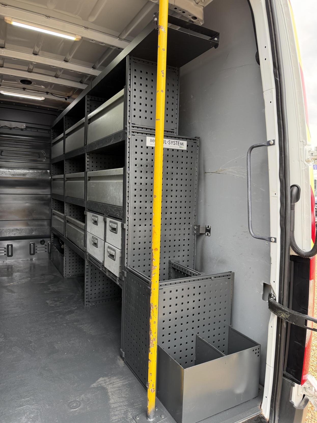 2021 Mercedes-Benz Sprinter 2.1 316 CDI Progressive Panel Van 5dr Diesel Manual RWD L2 H2 Euro 6 (s/s) (163 ps) - Thumbnail 47