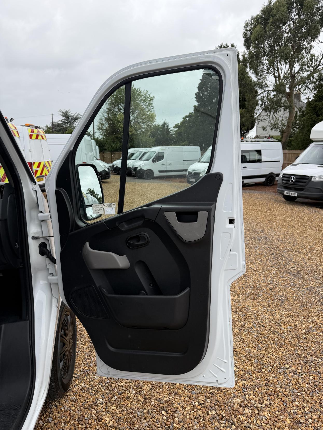 2018 Vauxhall Movano 2.3 CDTi 3500 BiTurbo Panel Van 5dr Diesel Manual FWD L2 H2 Euro 6 (s/s) (145 ps) - Thumbnail 15