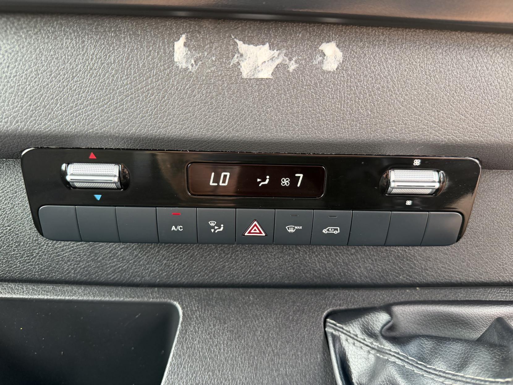 2019 Mercedes-Benz Sprinter 2.1 316 CDI Panel Van 5dr Diesel Manual RWD L2 H2 Euro 6 (163 ps) - Thumbnail 32
