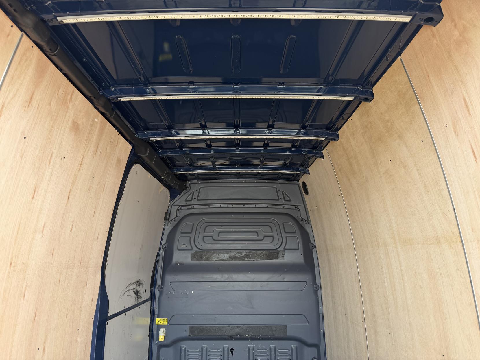 2019 Mercedes-Benz Sprinter 2.1 316 CDI Panel Van 5dr Diesel Manual RWD L2 H2 Euro 6 (163 ps) - Thumbnail 43