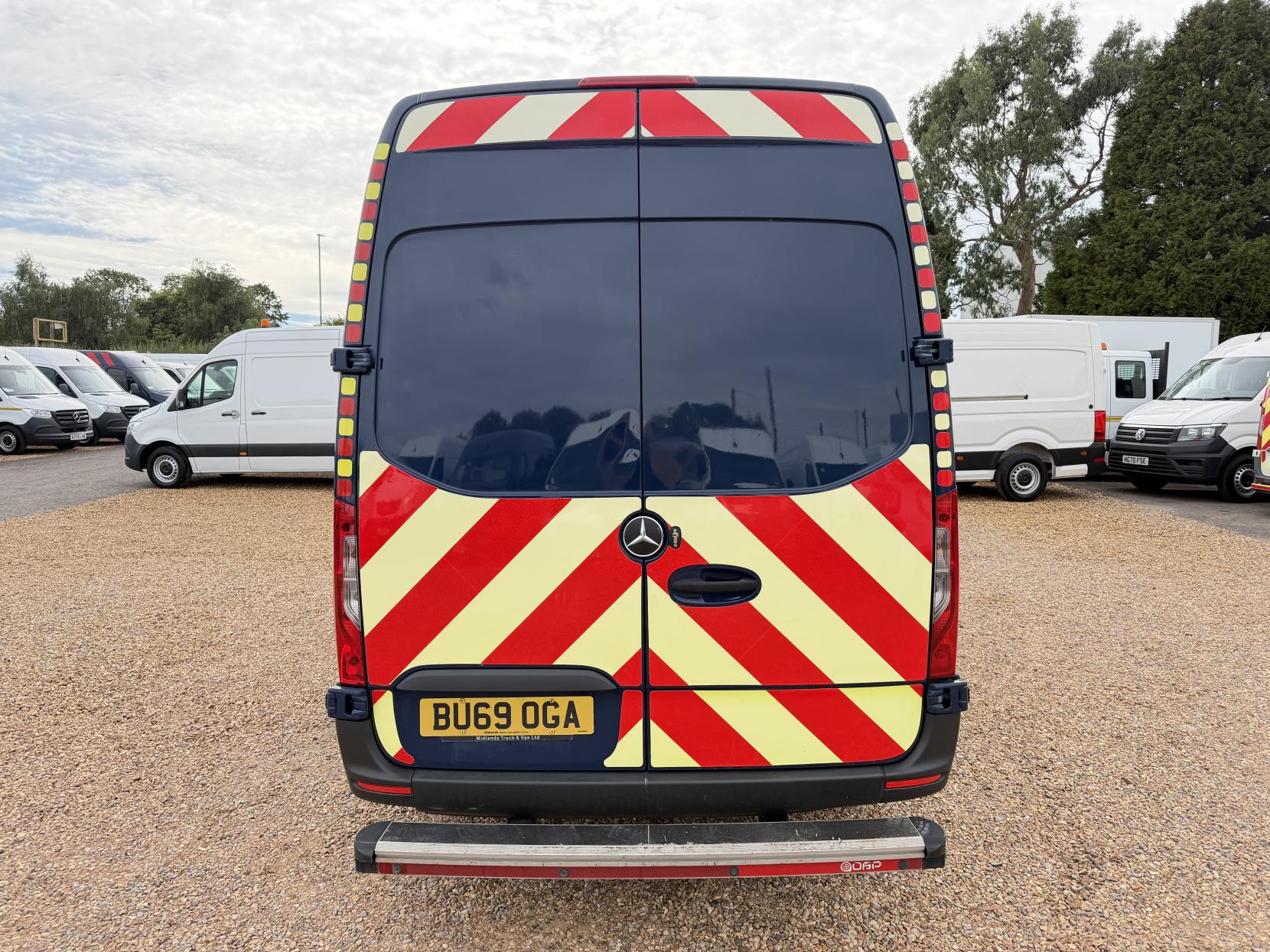 2019 Mercedes-Benz Sprinter 2.1 316 CDI Panel Van 5dr Diesel Manual RWD L2 H2 Euro 6 (163 ps) - Thumbnail 10