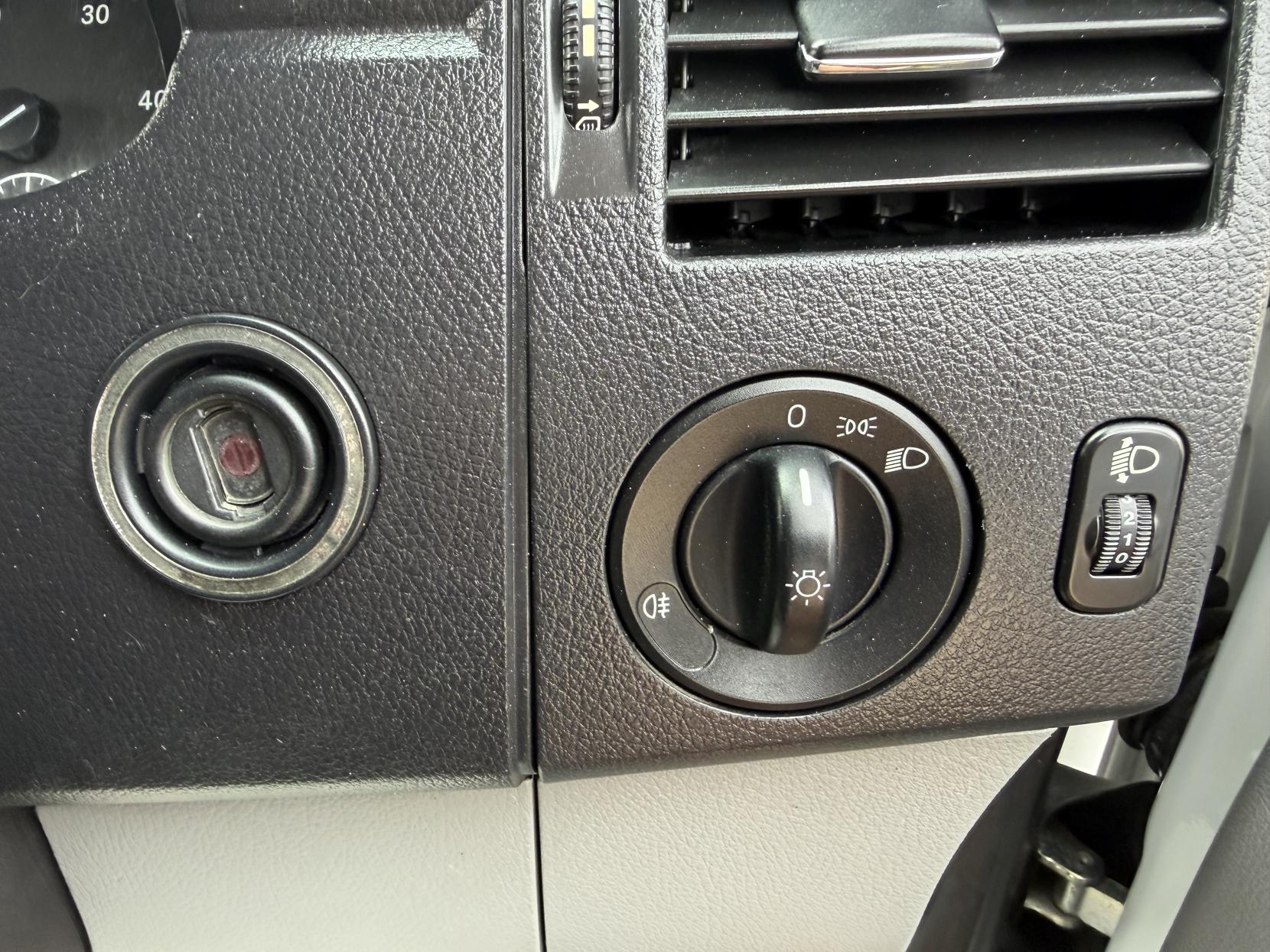 2015 Mercedes-Benz Sprinter 2.1 313 CDi Panel Van 4dr Diesel Manual RWD L3 H3 (129 bhp) - Thumbnail 18
