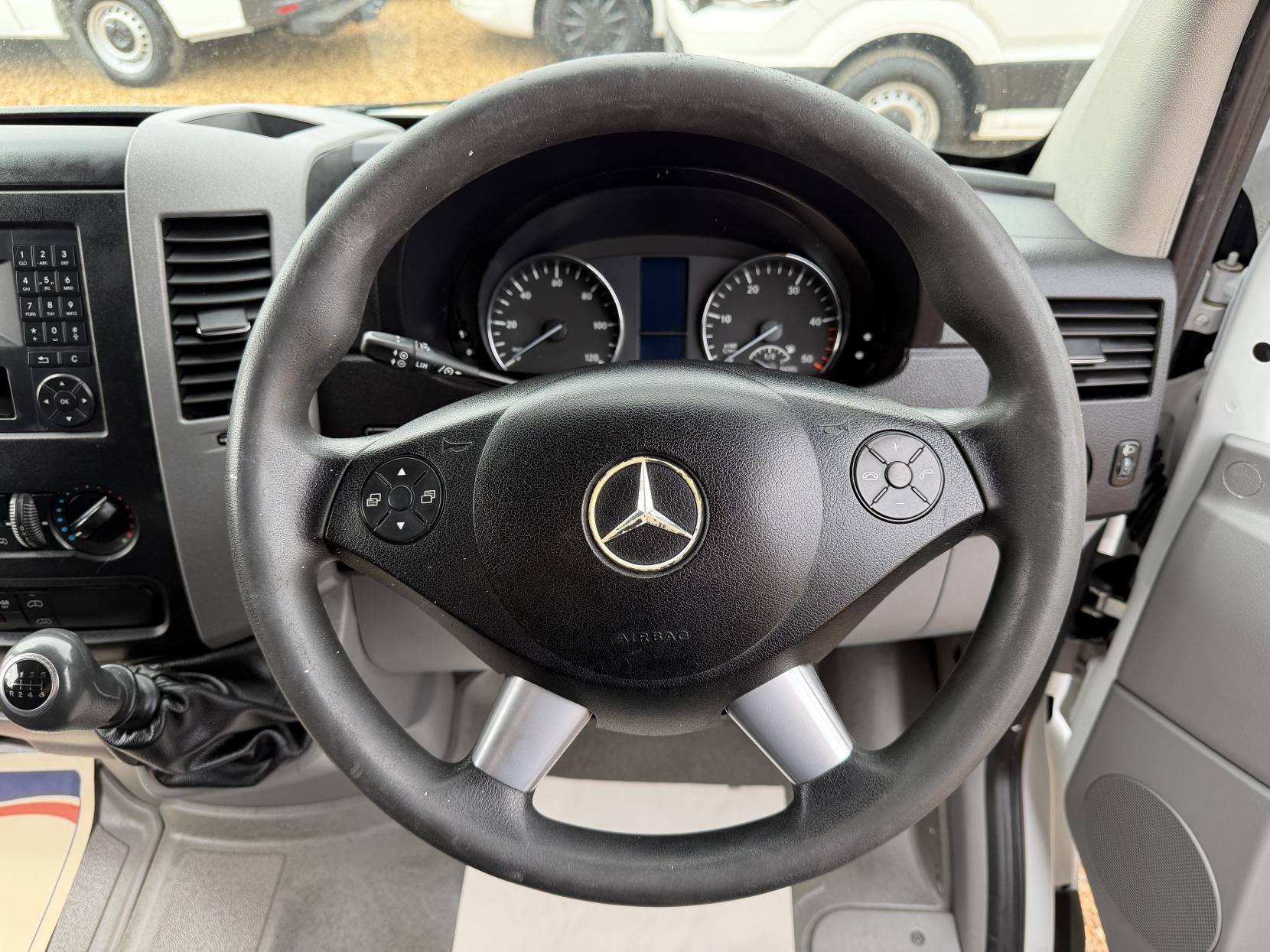 2015 Mercedes-Benz Sprinter 2.1 313 CDi Panel Van 4dr Diesel Manual RWD L3 H3 (129 bhp) - Thumbnail 23