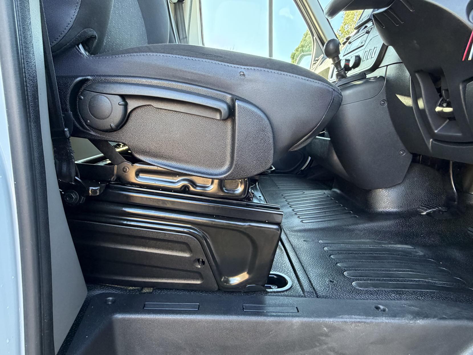 Vauxhall Movano 2.3 CDTi 3500 Panel Van 5dr Diesel Manual FWD L2 H2 Euro 6 (130 ps)