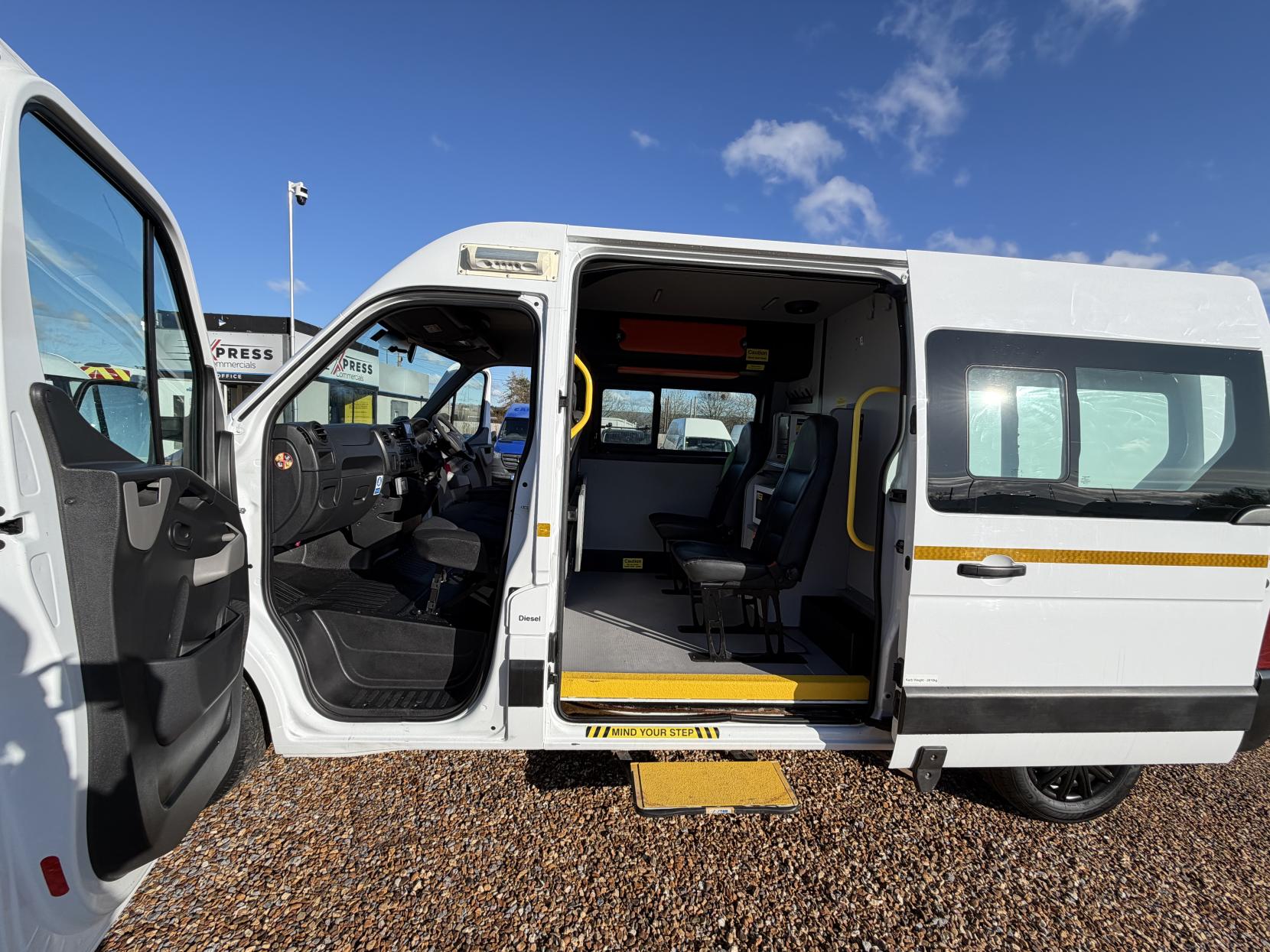 Vauxhall Movano 2.3 CDTi 3500 Panel Van 5dr Diesel Manual FWD L2 H2 Euro 6 (130 ps)