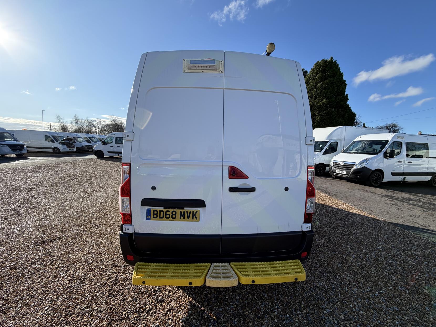 Vauxhall Movano 2.3 CDTi 3500 Panel Van 5dr Diesel Manual FWD L2 H2 Euro 6 (130 ps)