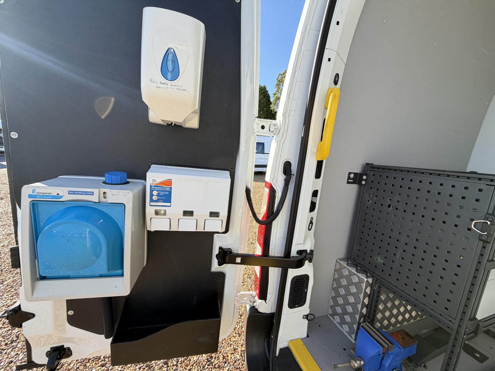 Vauxhall Movano 2.3 CDTi 3500 Panel Van 5dr Diesel Manual FWD L2 H2 Euro 6 (130 ps)