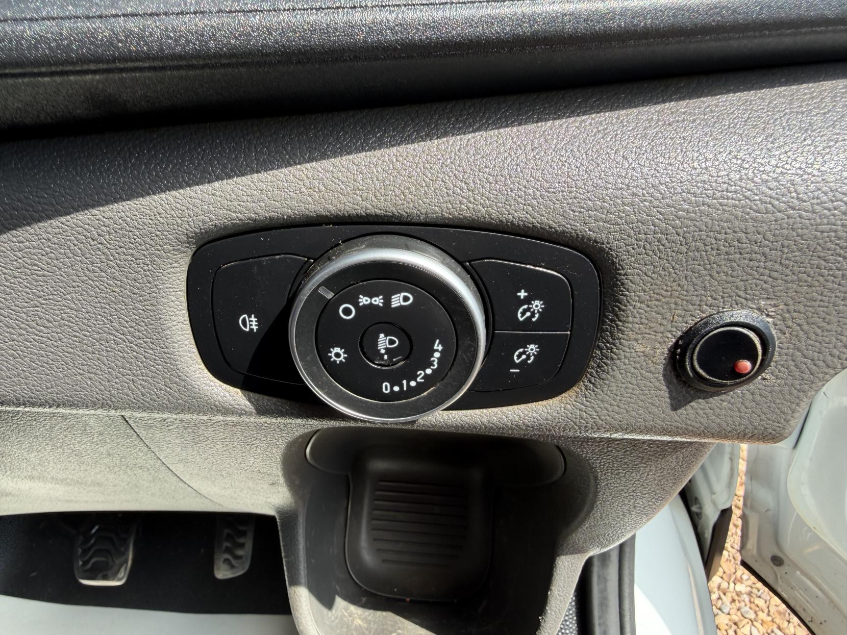 2021 Ford Transit 2.0 350 EcoBlue Leader Panel Van 5dr Diesel Manual RWD L3 H2 Euro 6 (s/s) (130 ps) - Thumbnail 21