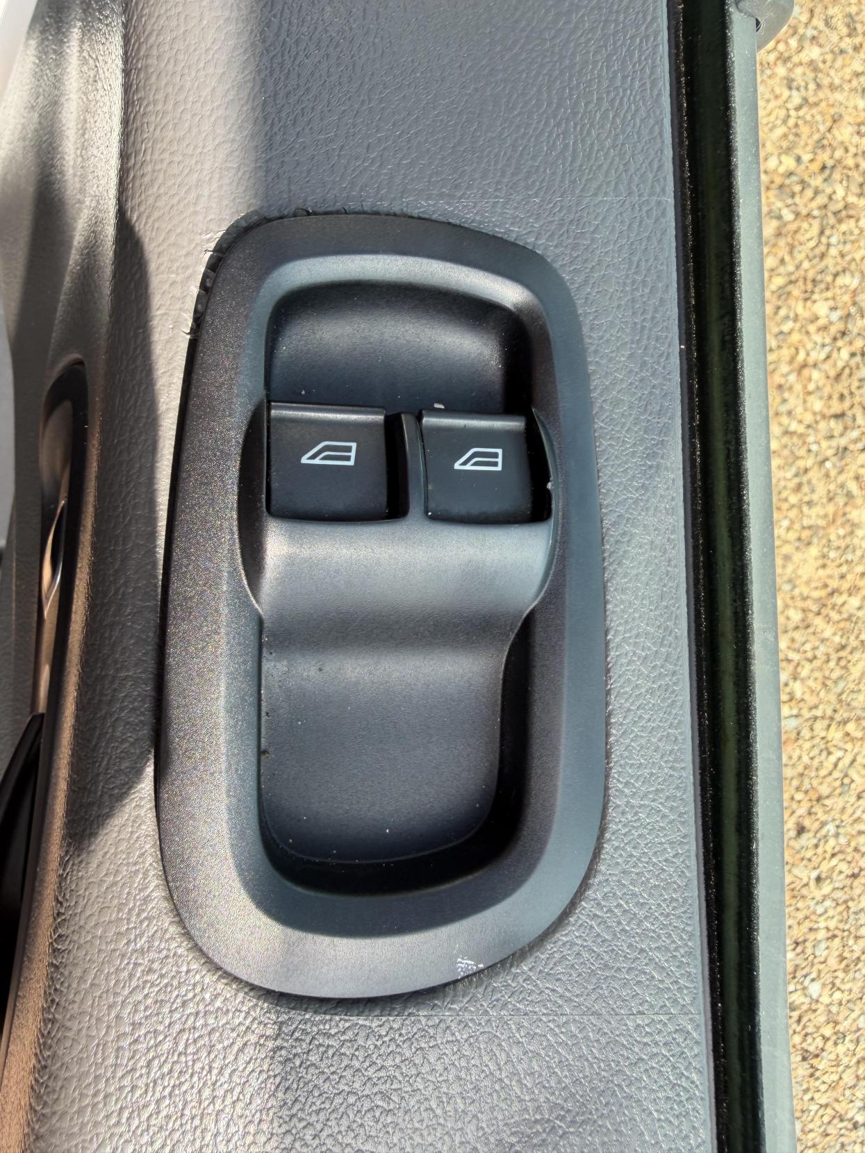 2021 Ford Transit 2.0 350 EcoBlue Leader Panel Van 5dr Diesel Manual RWD L3 H2 Euro 6 (s/s) (130 ps) - Thumbnail 17