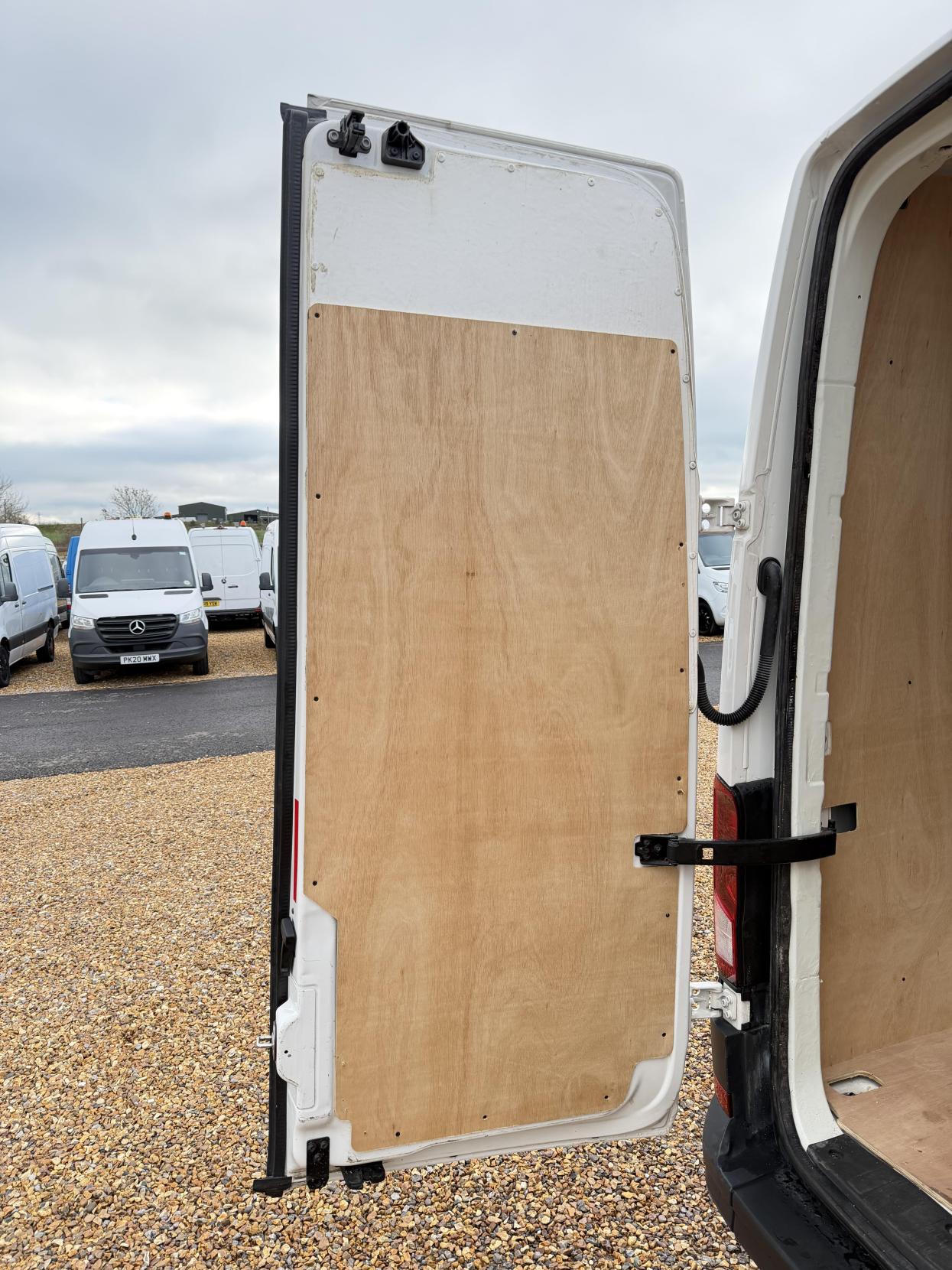 Volkswagen Crafter 2.0 TDI CR35 Startline Panel Van 5dr Diesel Manual FWD LWB High Roof Euro 6 (s/s) (140 ps)