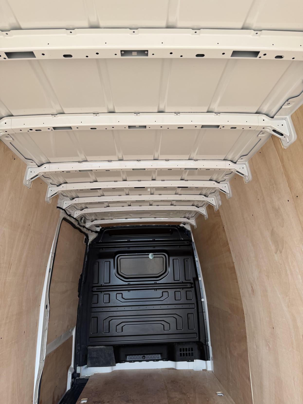 Volkswagen Crafter 2.0 TDI CR35 Startline Panel Van 5dr Diesel Manual FWD LWB High Roof Euro 6 (s/s) (140 ps)