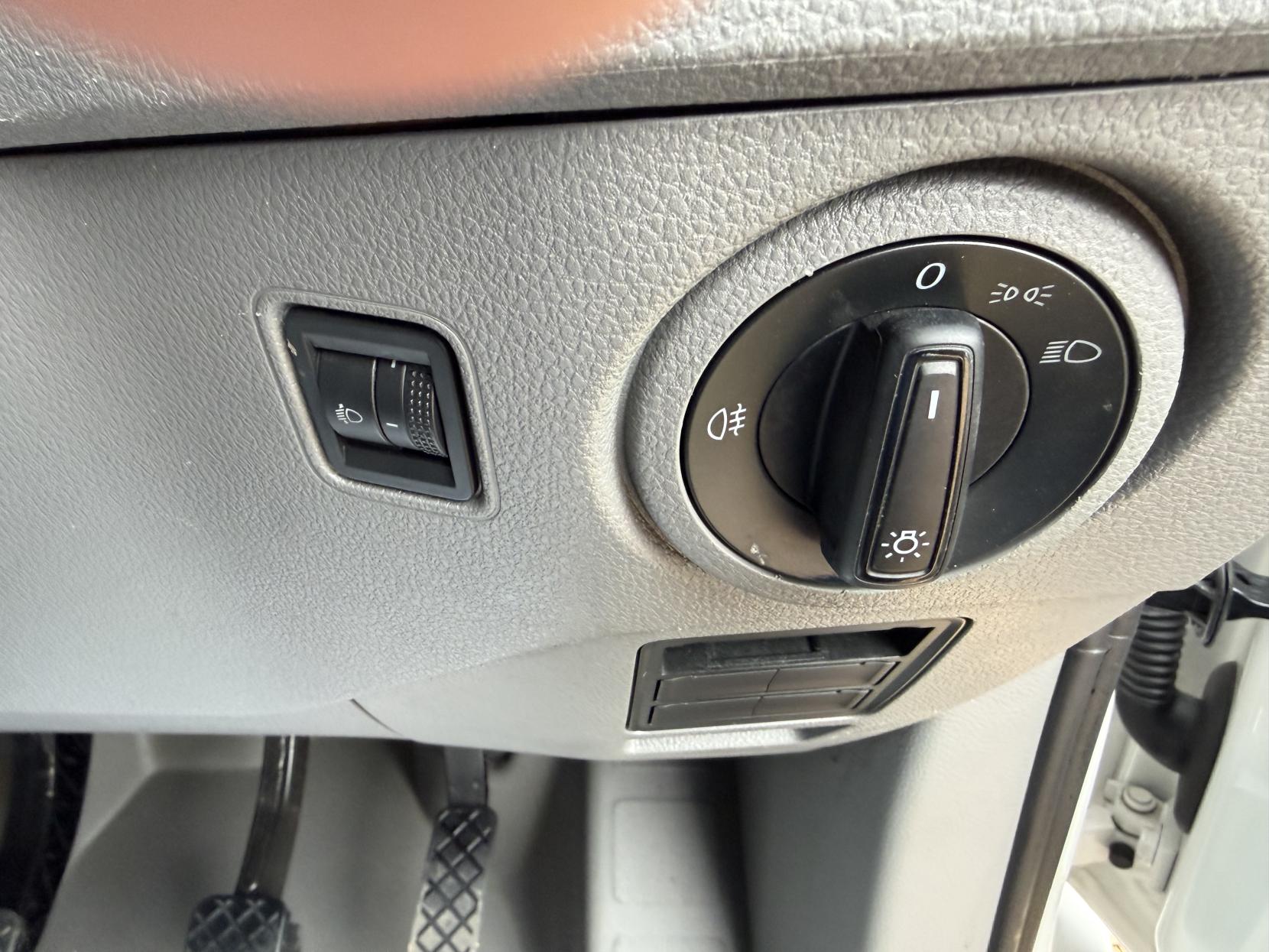 Volkswagen Crafter 2.0 TDI CR35 Startline Panel Van 5dr Diesel Manual FWD LWB High Roof Euro 6 (s/s) (140 ps)