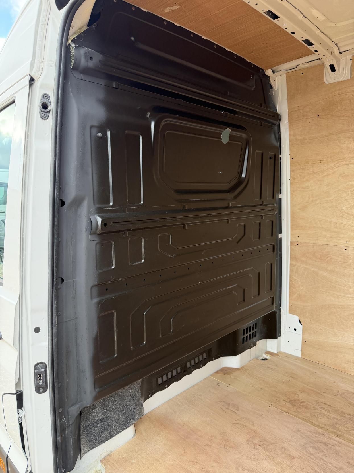 Volkswagen Crafter 2.0 TDI CR35 Startline Panel Van 5dr Diesel Manual FWD LWB High Roof Euro 6 (s/s) (140 ps)