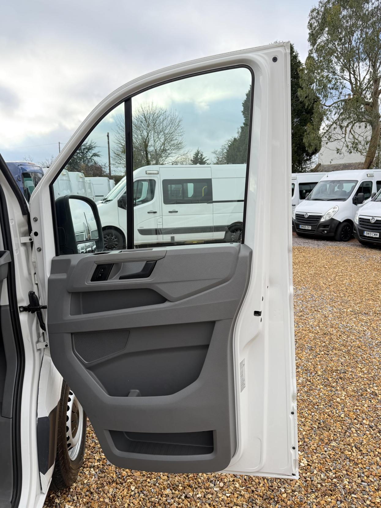 Volkswagen Crafter 2.0 TDI CR35 Startline Panel Van 5dr Diesel Manual FWD LWB High Roof Euro 6 (s/s) (140 ps)