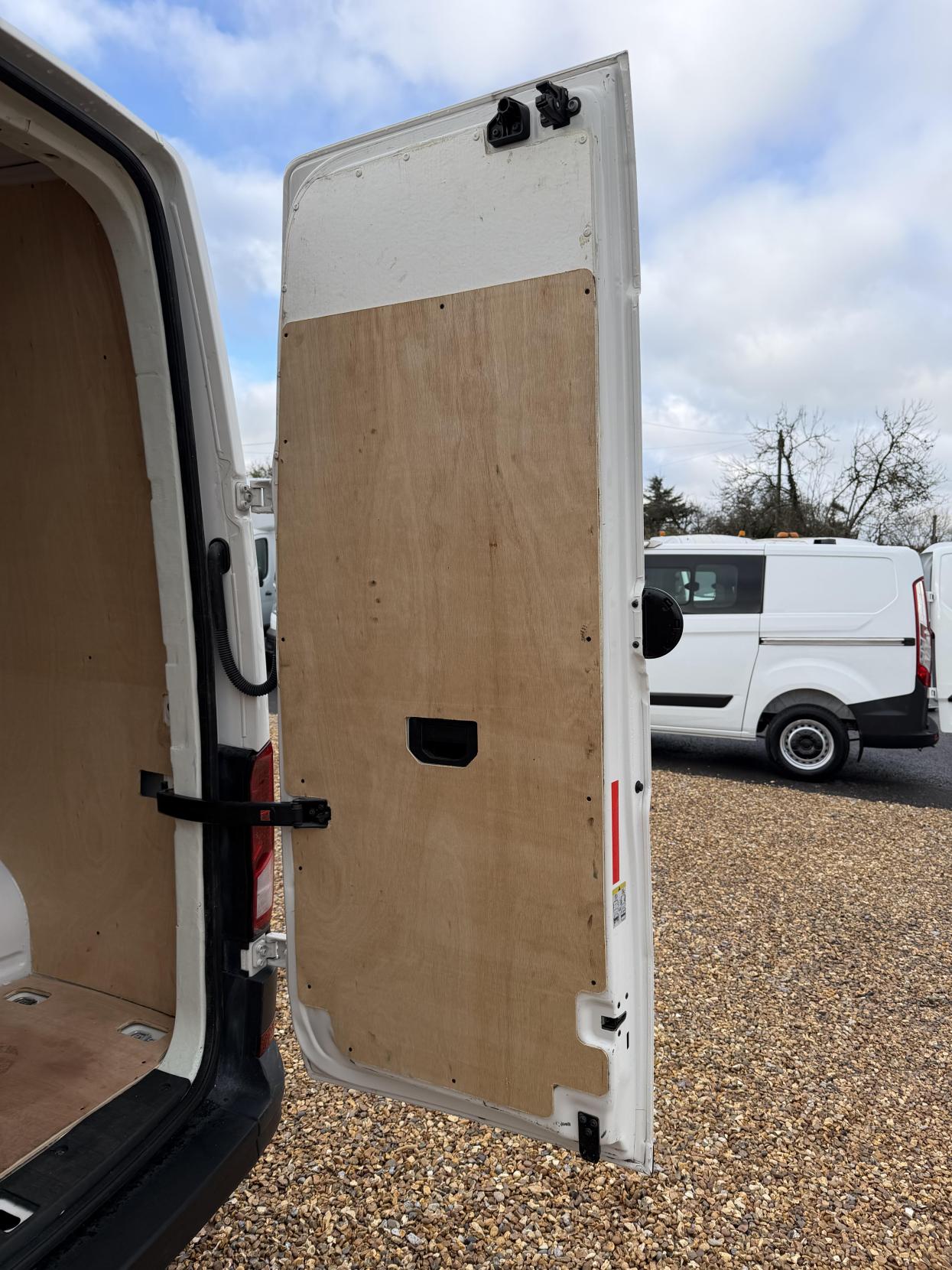 Volkswagen Crafter 2.0 TDI CR35 Startline Panel Van 5dr Diesel Manual FWD LWB High Roof Euro 6 (s/s) (140 ps)