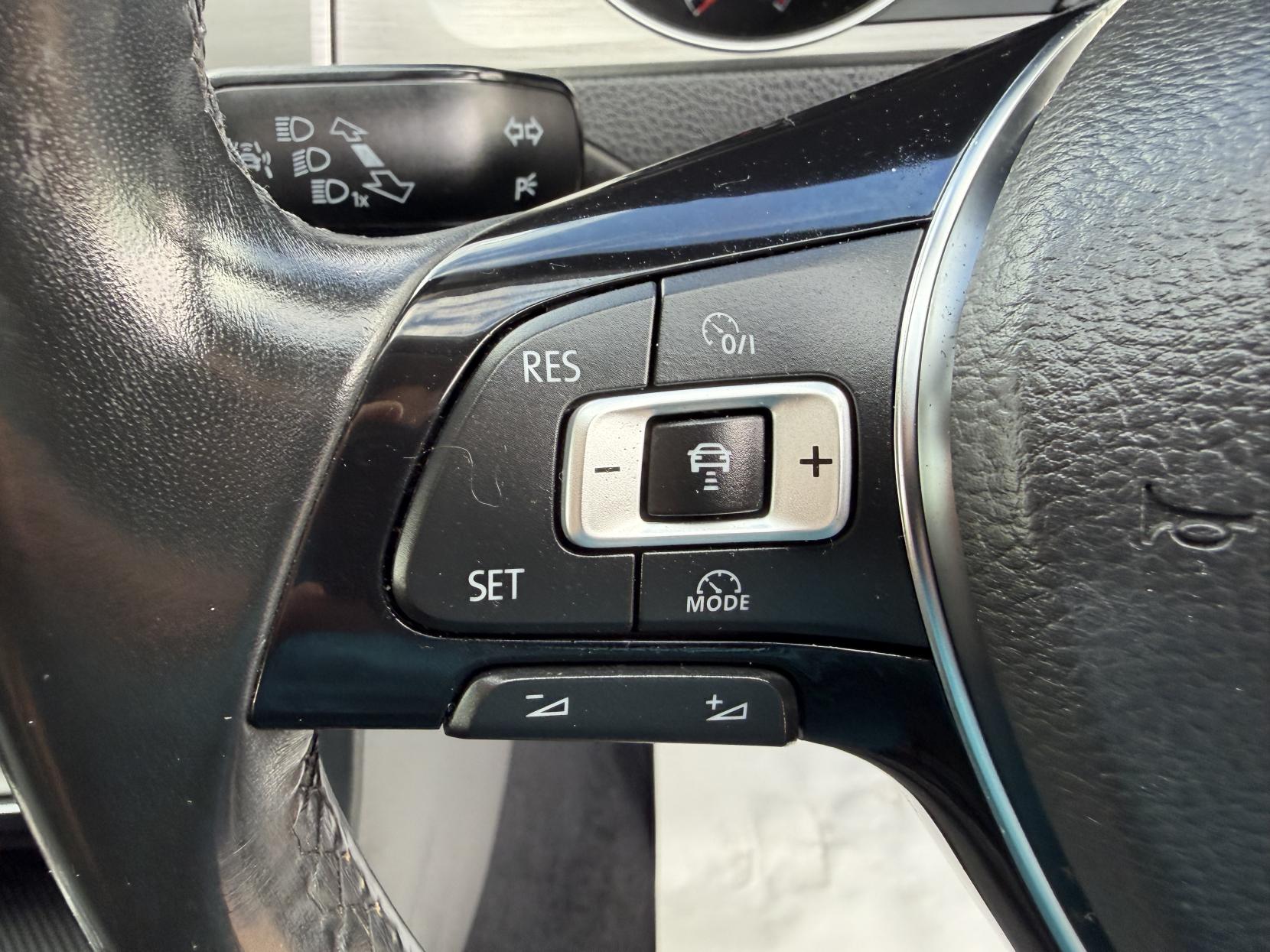 2015 Volkswagen Golf 1.4 TSI BlueMotion Tech Match Hatchback 5dr Petrol Manual Euro 5 (s/s) (122 ps) - Thumbnail 27