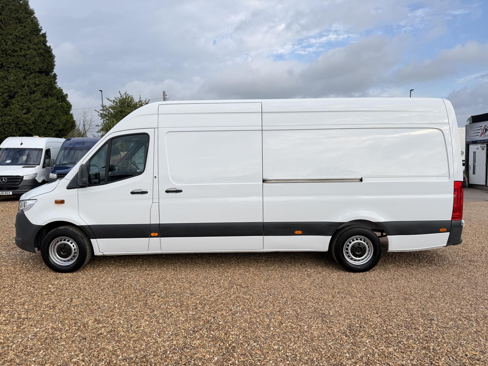 2020 Mercedes-Benz Sprinter 2.1 311 CDI Panel Van 5dr Diesel Manual RWD L3 H2 Euro 6 (114 ps) - Thumbnail 8