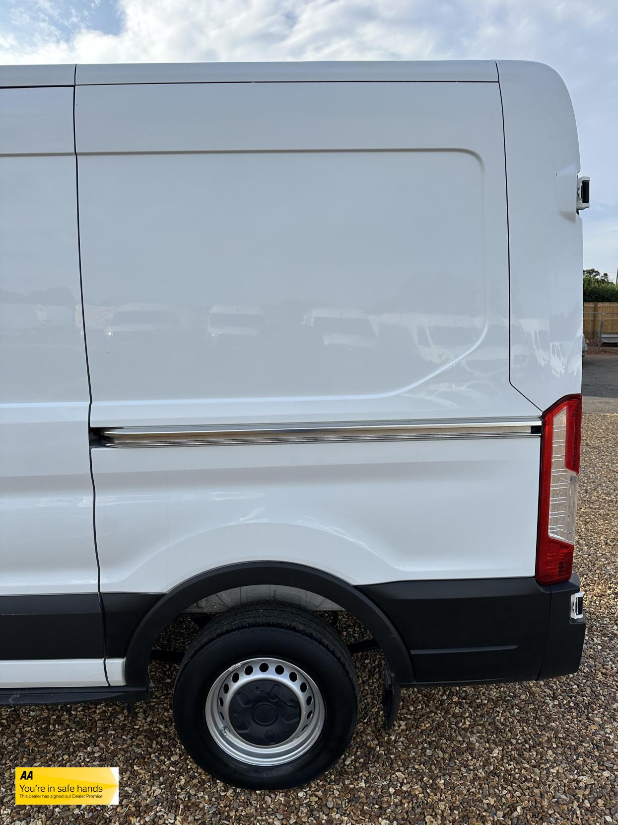 Ford Transit 2.0 290 EcoBlue Trend Panel Van 5dr Diesel Manual FWD L2 H2 Euro 6 (s/s) (130 ps)