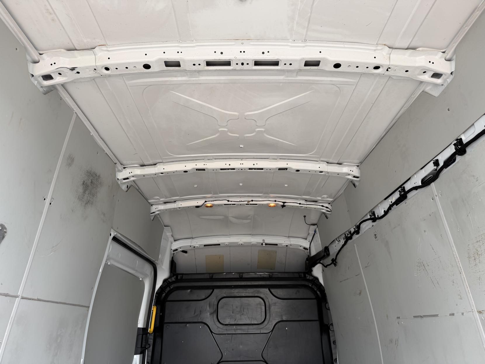2022 Ford Transit 2.0 350 EcoBlue Leader Panel Van 5dr Diesel Manual FWD L3 H3 Euro 6 (s/s) (130 ps) - Thumbnail 33