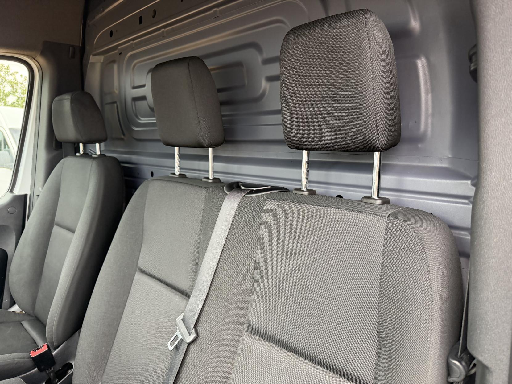 2021 Mercedes-Benz Sprinter 2.1 314 CDI Progressive Panel Van 5dr Diesel Manual FWD L2 H2 Euro 6 (s/s) (143 ps) - Thumbnail 32