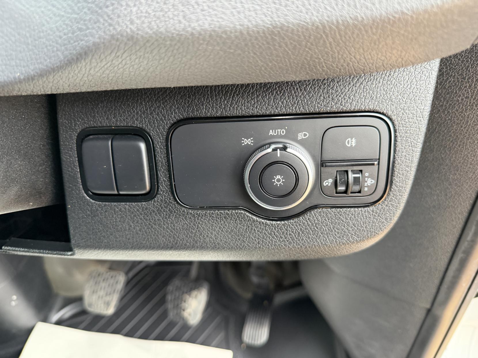 2021 Mercedes-Benz Sprinter 2.1 314 CDI Progressive Panel Van 5dr Diesel Manual FWD L2 H2 Euro 6 (s/s) (143 ps) - Thumbnail 26