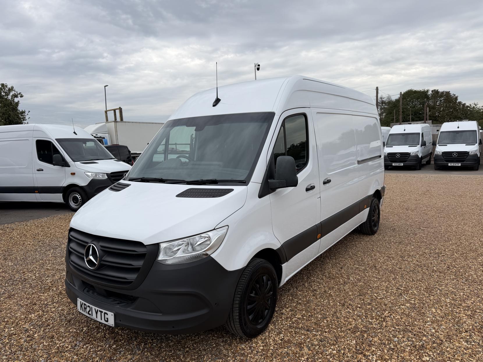 2021 Mercedes-Benz Sprinter 2.1 314 CDI Progressive Panel Van 5dr Diesel Manual FWD L2 H2 Euro 6 (s/s) (143 ps) - Thumbnail 7