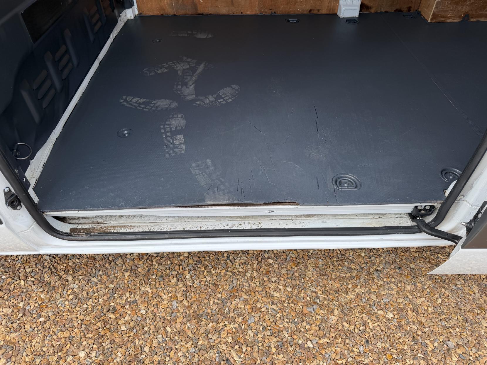 2021 Mercedes-Benz Sprinter 2.1 314 CDI Progressive Panel Van 5dr Diesel Manual FWD L2 H2 Euro 6 (s/s) (143 ps) - Thumbnail 38