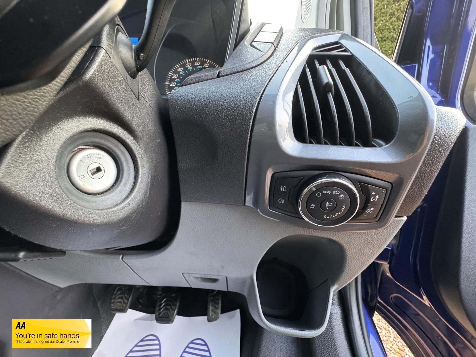 Ford Transit Custom 2.2 TDCi 290 Limited Panel Van 5dr Diesel Manual L1 H1 (186 g/km, 123 bhp)