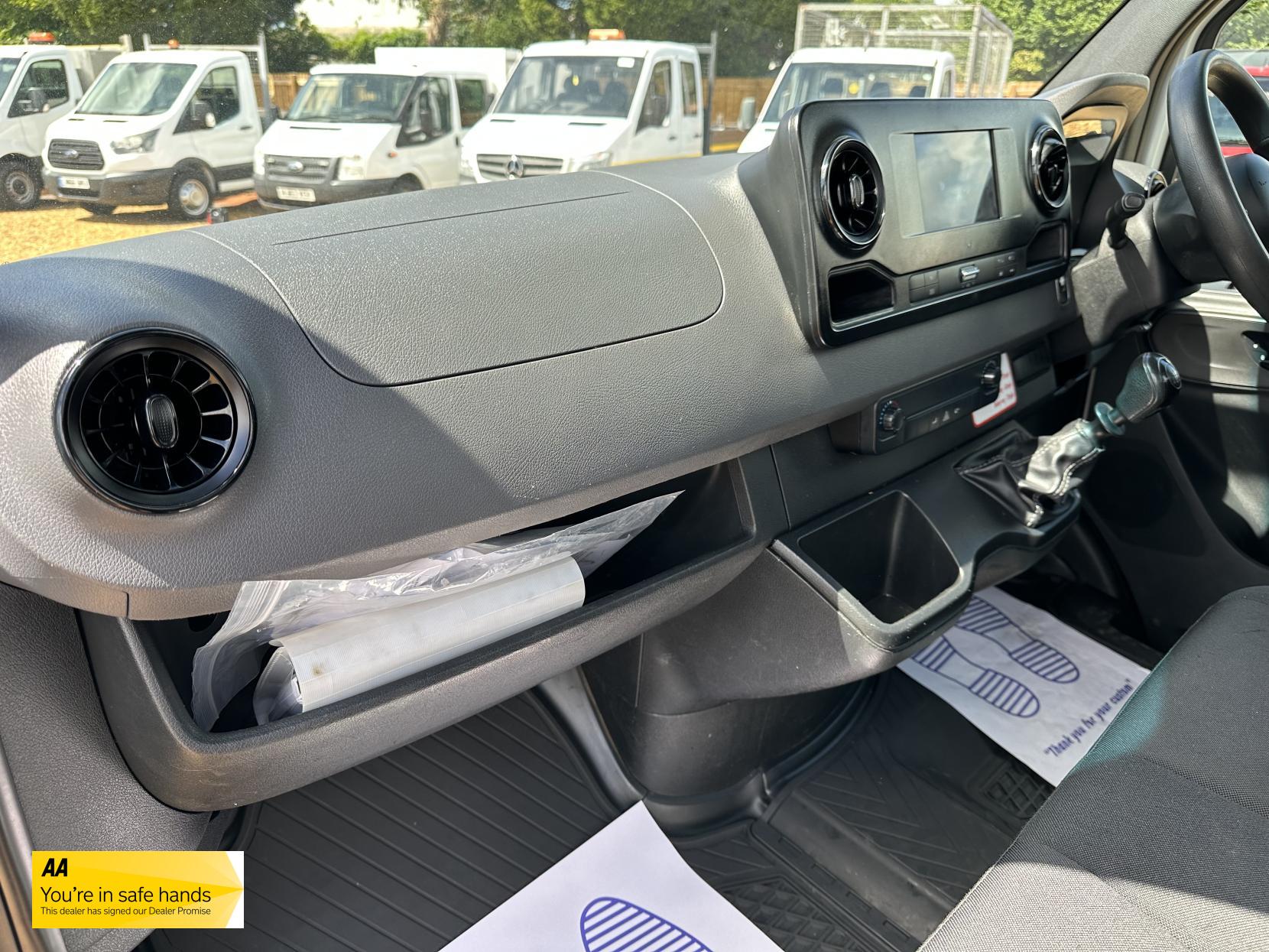 Mercedes-Benz Sprinter 2.1 314 CDI Chassis Cab 2dr Diesel Manual RWD L3 Euro 6 (s/s) (143 ps)