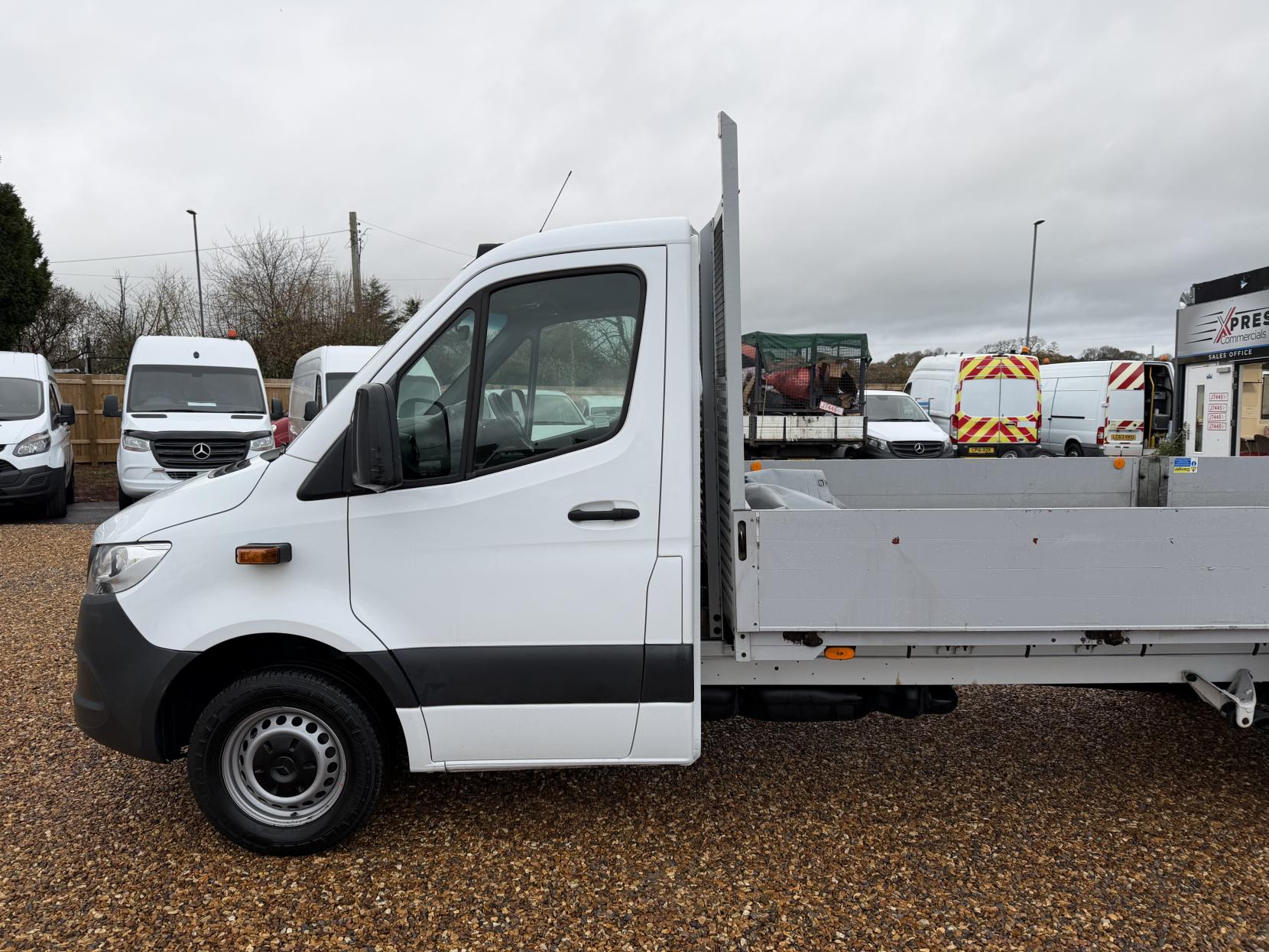 Mercedes-Benz Sprinter 2.1 314 CDI Dropside 2dr Diesel Manual RWD L3 Euro 6 (s/s) (143 ps)