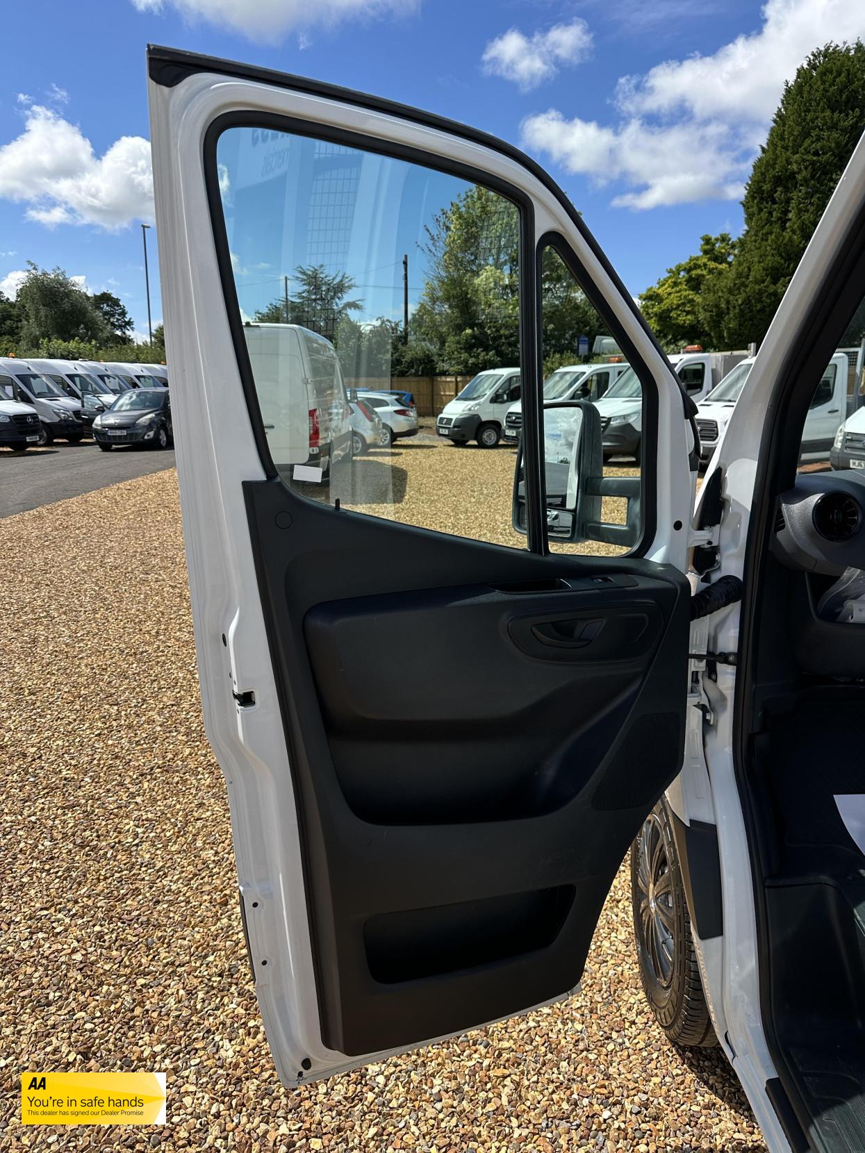Mercedes-Benz Sprinter 2.1 314 CDI Chassis Cab 2dr Diesel Manual RWD L3 Euro 6 (s/s) (143 ps)