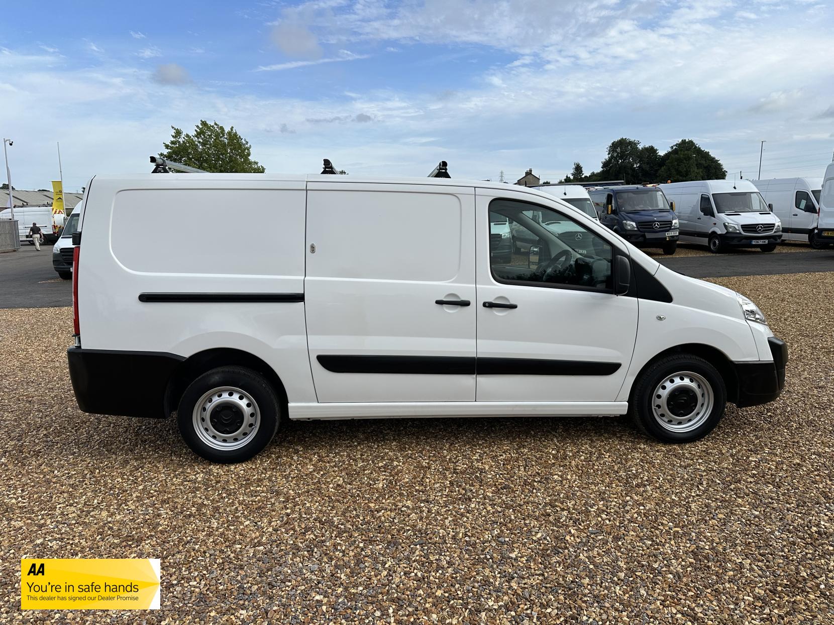 Citroen Dispatch 1.6 1200 HDi Panel Van 5dr Diesel Manual FWD L2 H1 (177 g/km, 90 bhp)