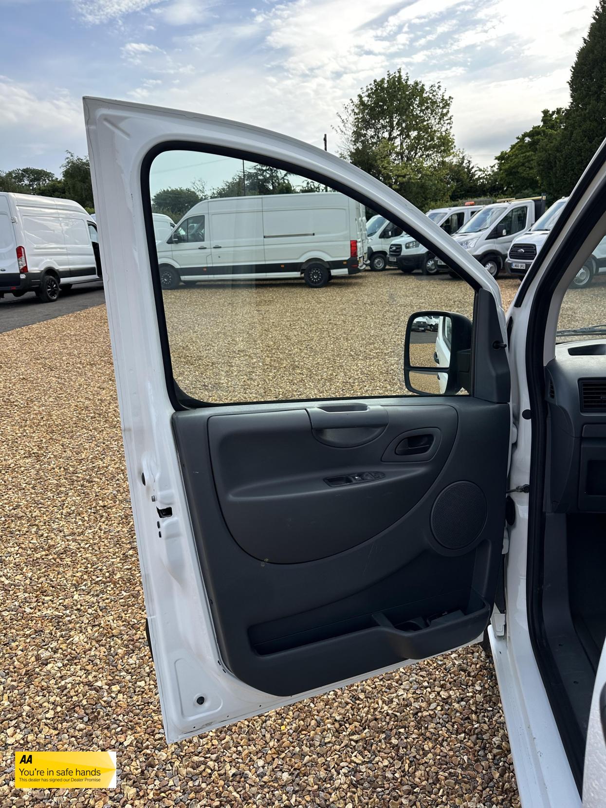 Citroen Dispatch 1.6 1200 HDi Panel Van 5dr Diesel Manual FWD L2 H1 (177 g/km, 90 bhp)