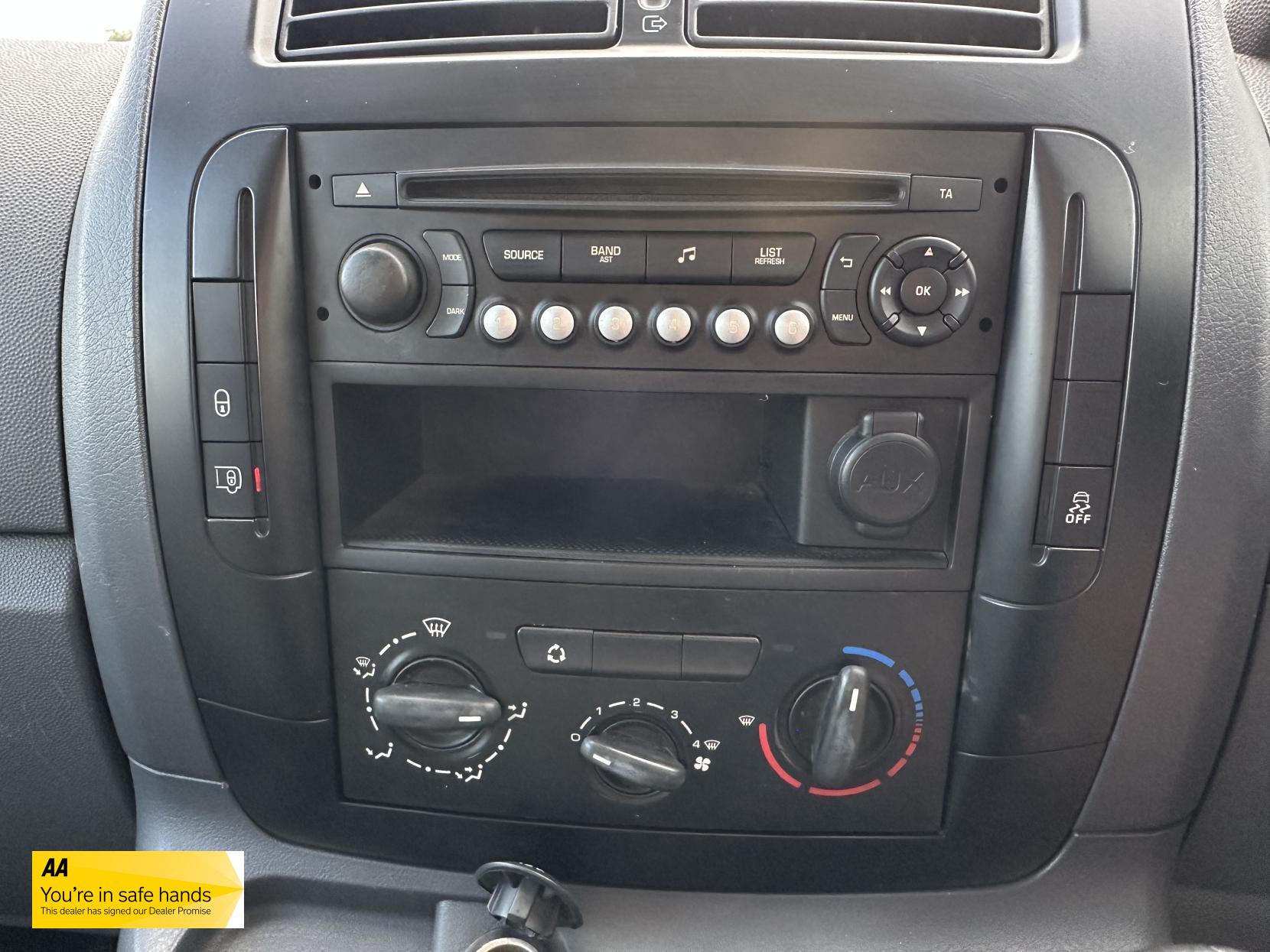 Citroen Dispatch 1.6 1200 HDi Panel Van 5dr Diesel Manual FWD L2 H1 (177 g/km, 90 bhp)