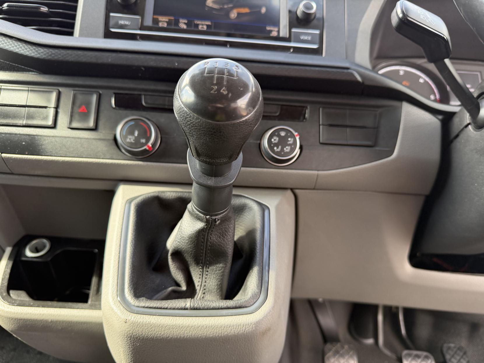 Volkswagen Transporter 2.0 TDI T28 Startline Panel Van 5dr Diesel Manual FWD SWB Euro 6 (s/s) (110 ps)