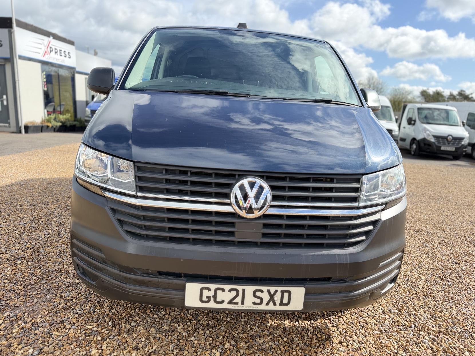 Volkswagen Transporter 2.0 TDI T28 Startline Panel Van 5dr Diesel Manual FWD SWB Euro 6 (s/s) (110 ps)