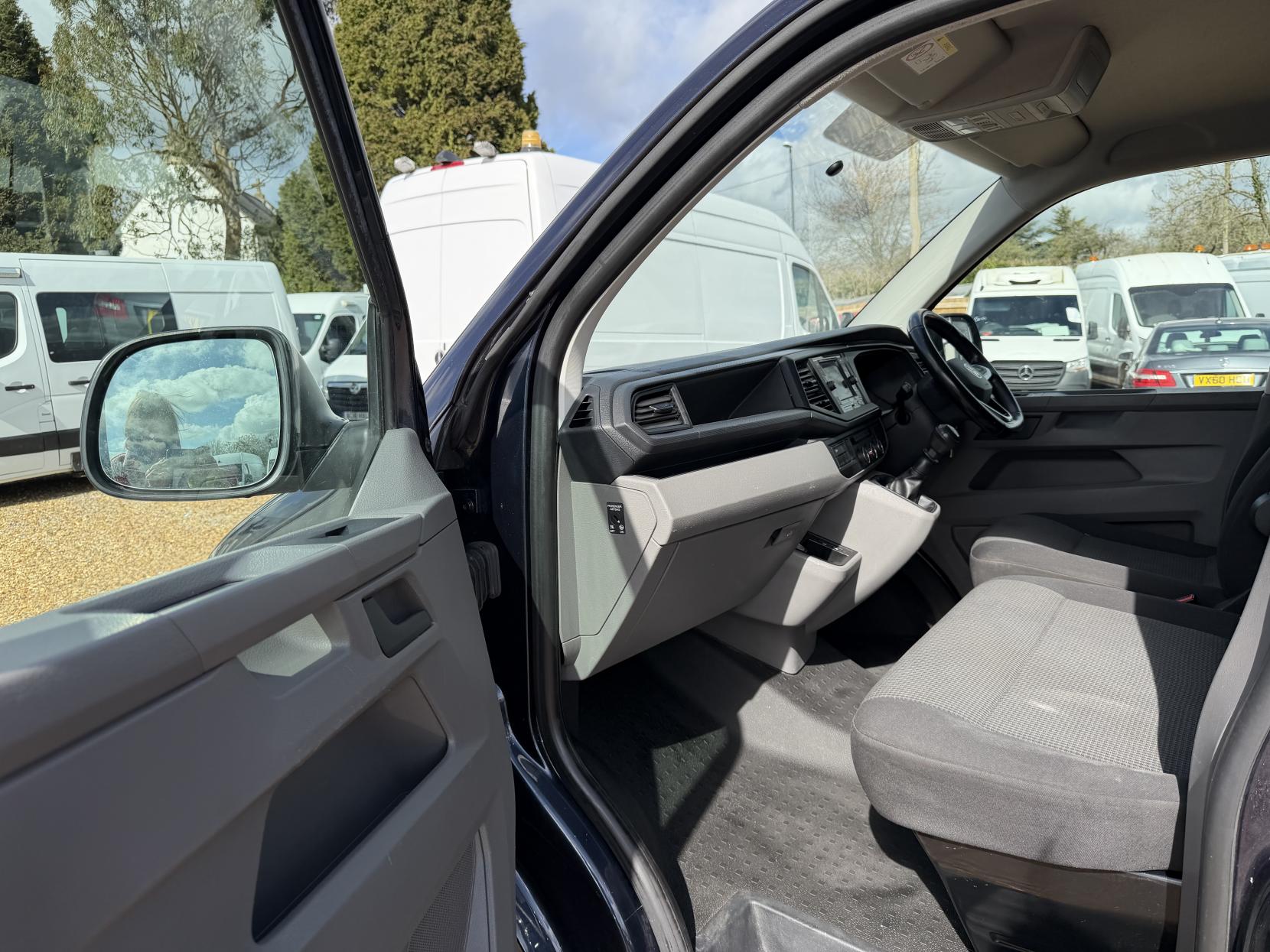 Volkswagen Transporter 2.0 TDI T28 Startline Panel Van 5dr Diesel Manual FWD SWB Euro 6 (s/s) (110 ps)