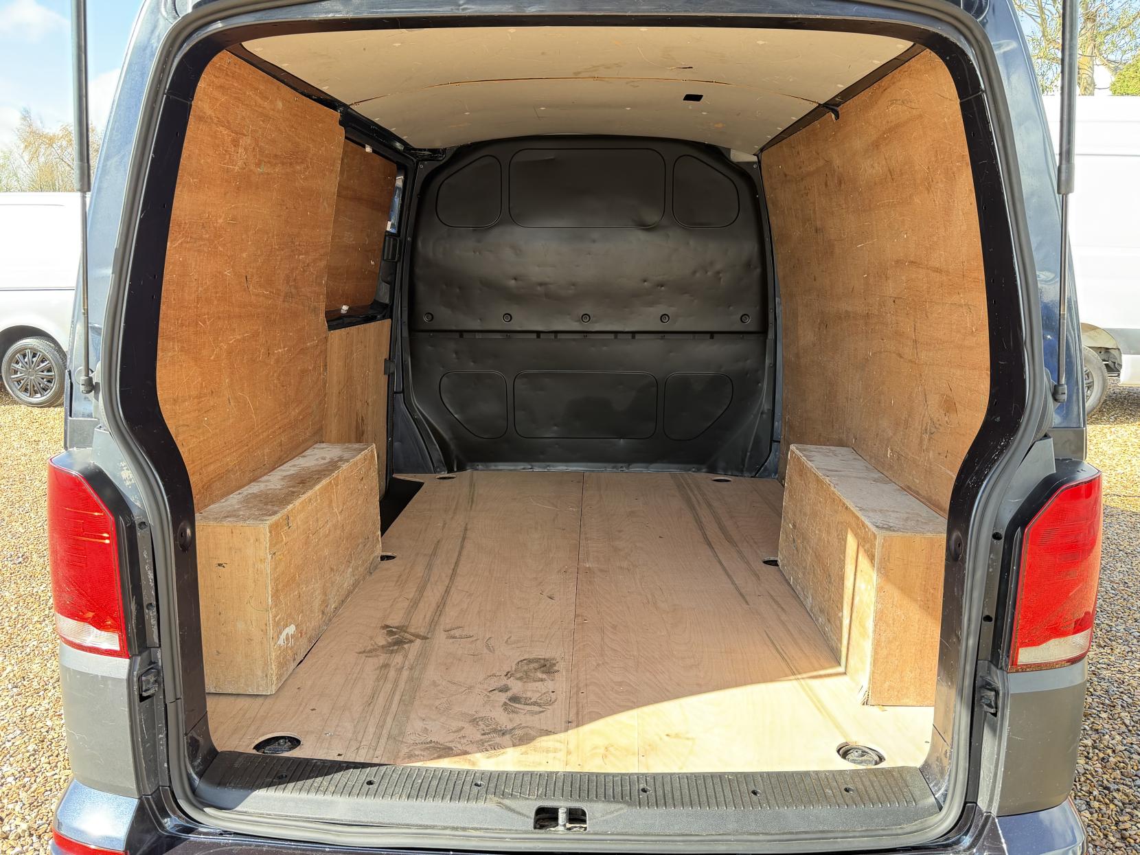 Volkswagen Transporter 2.0 TDI T28 Startline Panel Van 5dr Diesel Manual FWD SWB Euro 6 (s/s) (110 ps)