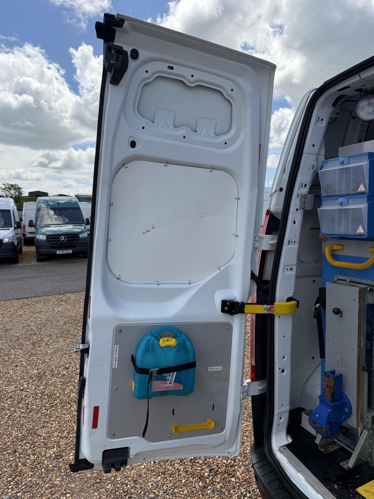 2019 Ford Transit Custom 2.0 320 EcoBlue Panel Van 5dr Diesel Manual L2 H2 Euro 6 (130 ps) - Thumbnail 29