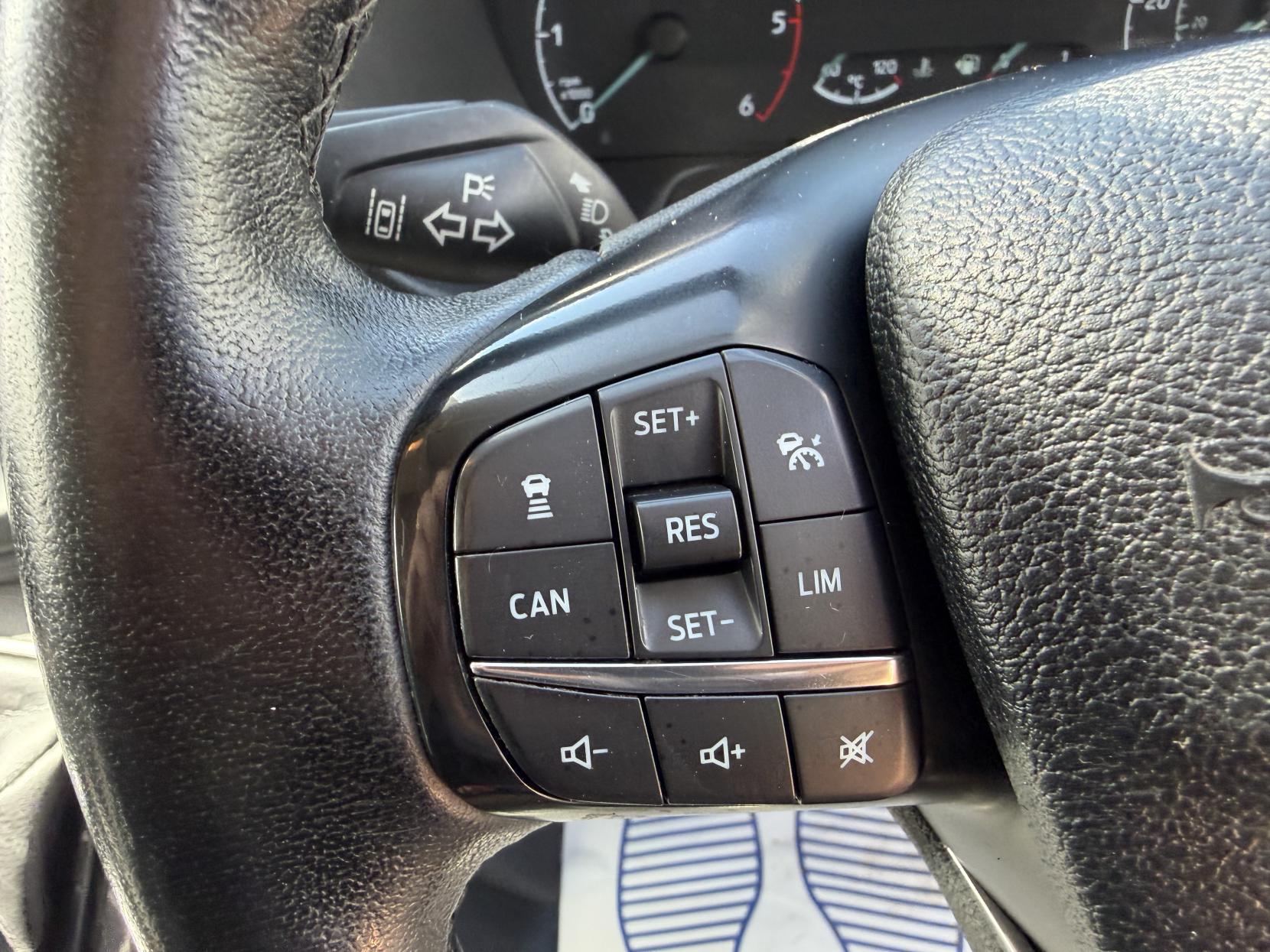 2019 Ford Transit Custom 2.0 320 EcoBlue Panel Van 5dr Diesel Manual L2 H2 Euro 6 (130 ps) - Thumbnail 44