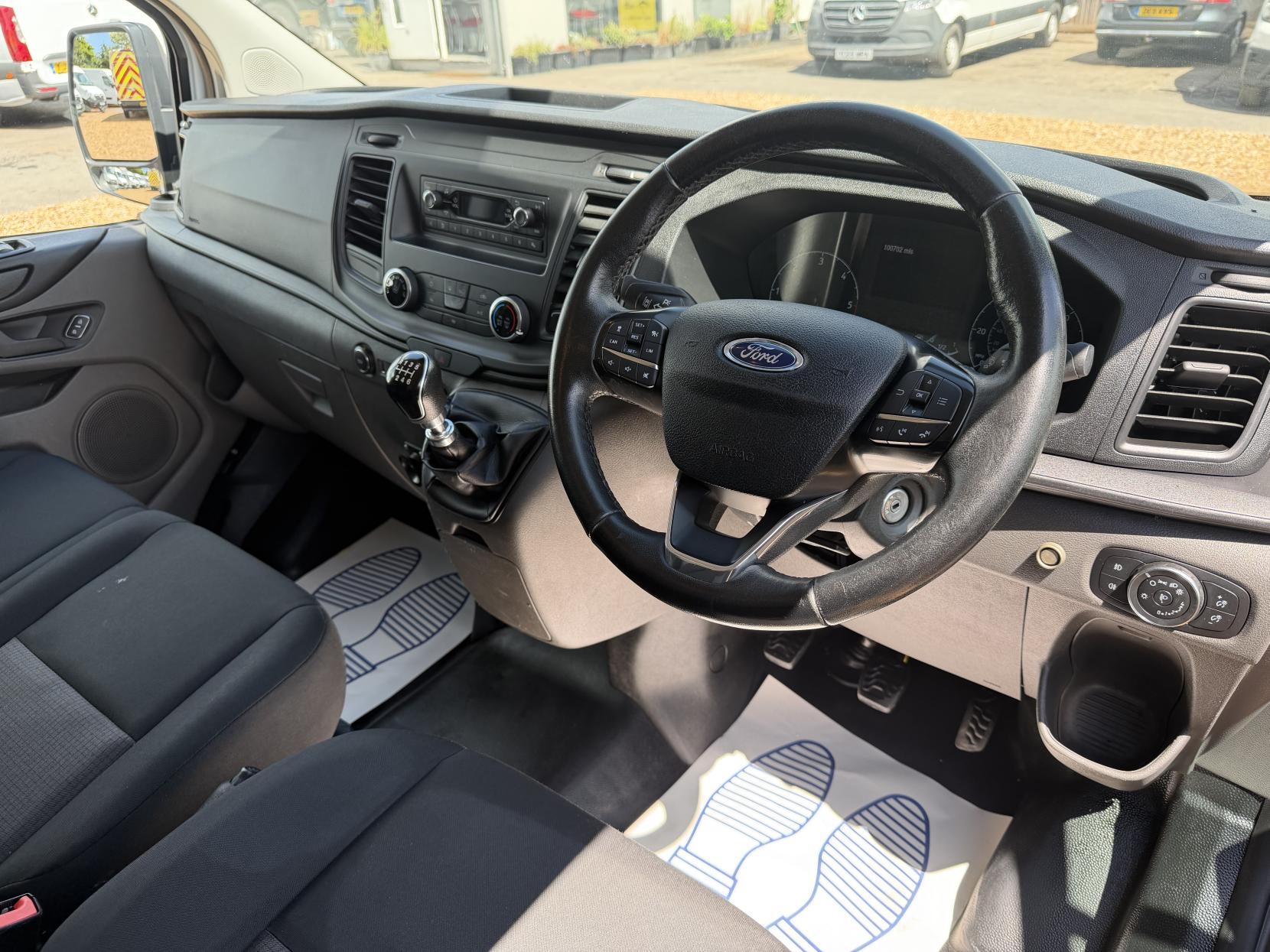 2019 Ford Transit Custom 2.0 320 EcoBlue Panel Van 5dr Diesel Manual L2 H2 Euro 6 (130 ps) - Thumbnail 2