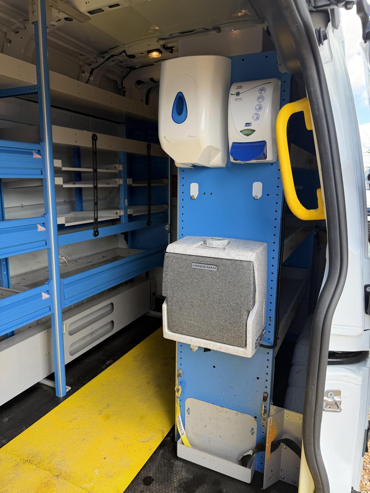 2019 Ford Transit Custom 2.0 320 EcoBlue Panel Van 5dr Diesel Manual L2 H2 Euro 6 (130 ps) - Thumbnail 21