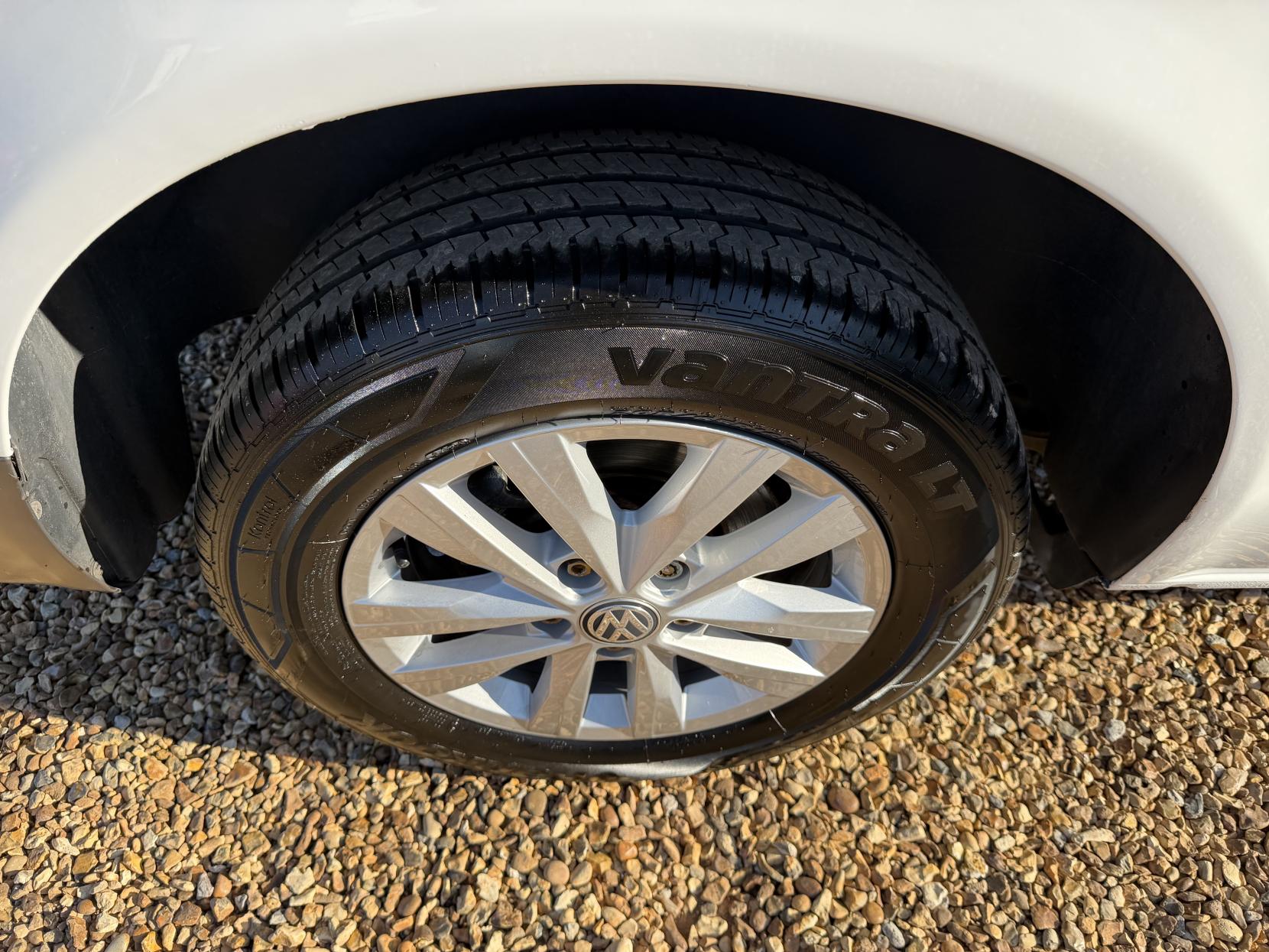 2021 Volkswagen Transporter 2.0 TDI T28 Startline Panel Van 5dr Diesel Manual FWD SWB Euro 6 (s/s) (110 ps) - Thumbnail 47
