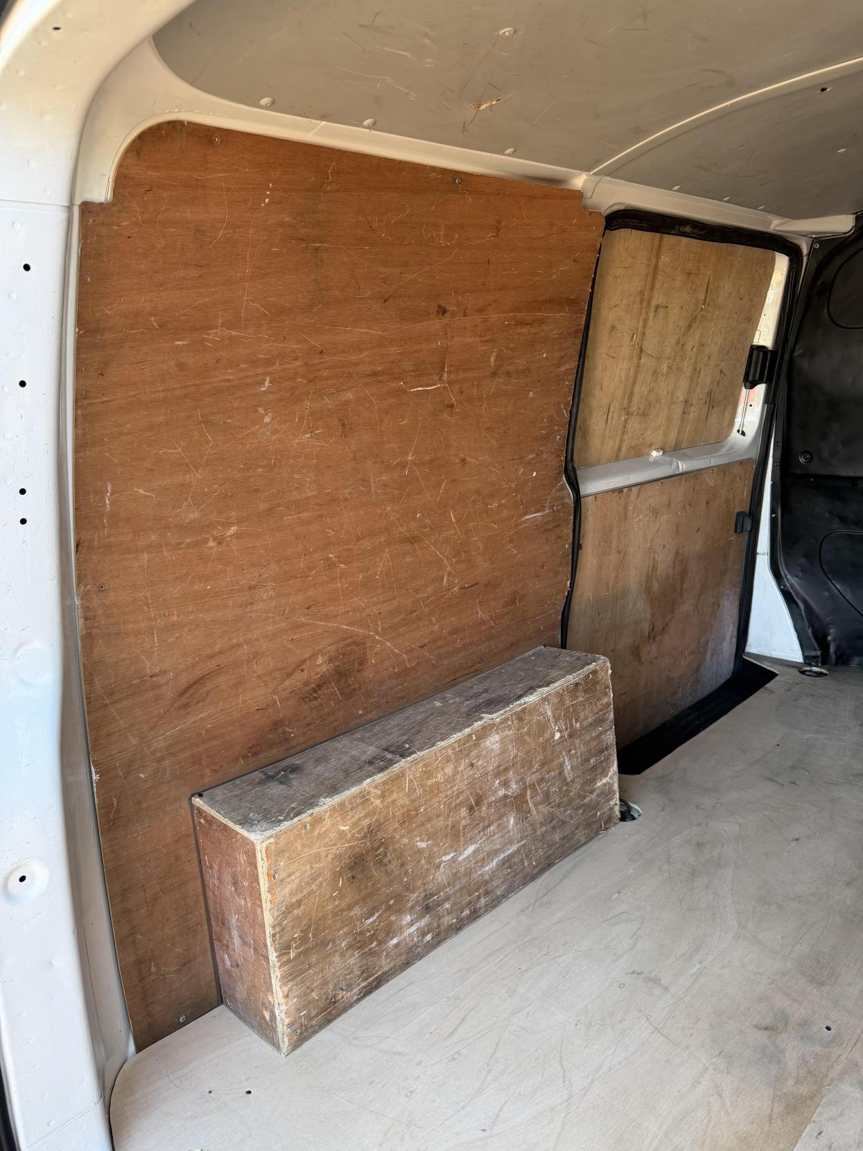 2021 Volkswagen Transporter 2.0 TDI T28 Startline Panel Van 5dr Diesel Manual FWD SWB Euro 6 (s/s) (110 ps) - Thumbnail 40